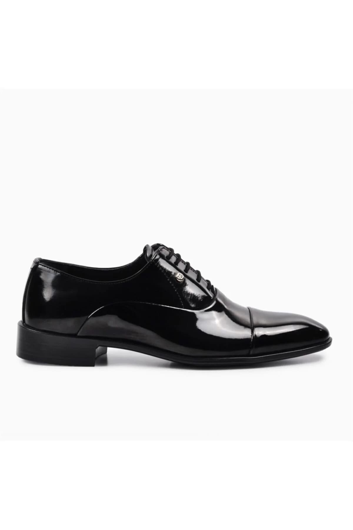 کفش کلاسیک مردانه Pierre Cardin چرم لاکی مشکی مدل 70PC20 کفش کلاسیک مردانه Pierre Cardin چرم لاکی مشکی مدل 70PC20