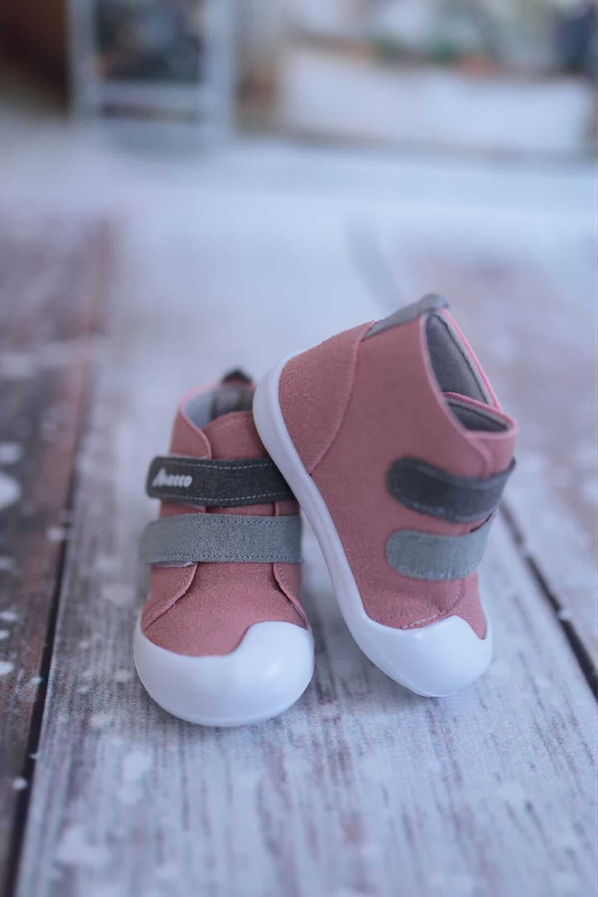 کفش ارتوپدی نوزاد دخترانه macco shoes مناسب اولین قدم کفش ارتوپدی نوزاد دخترانه macco shoes مناسب اولین قدم