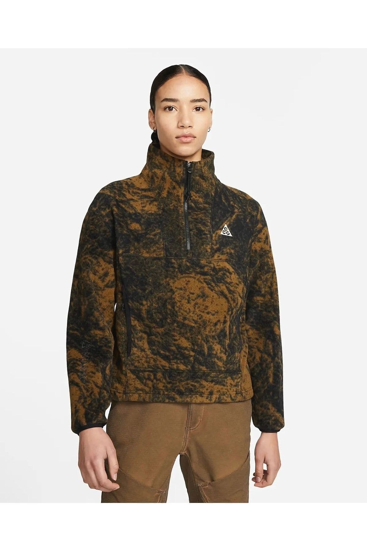 نیمزیپ زنانه Nike ACG Therma-Fit با طرح Wolf Tree نیمزیپ زنانه Nike ACG Therma-Fit با طرح Wolf Tree