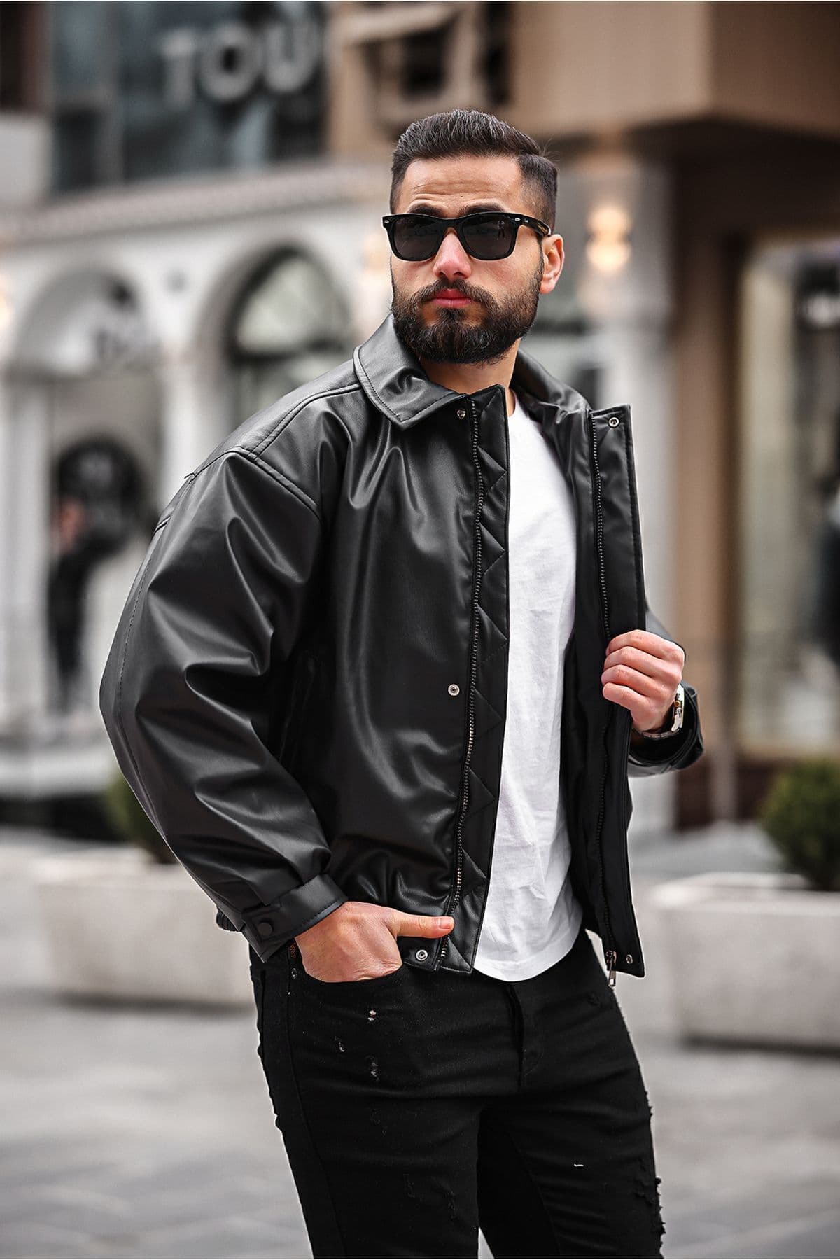 کت چرم یونیسکس BASEL.CO اورسایز فیت آزاد کت چرم یونیسکس BASEL.CO اورسایز فیت آزاد