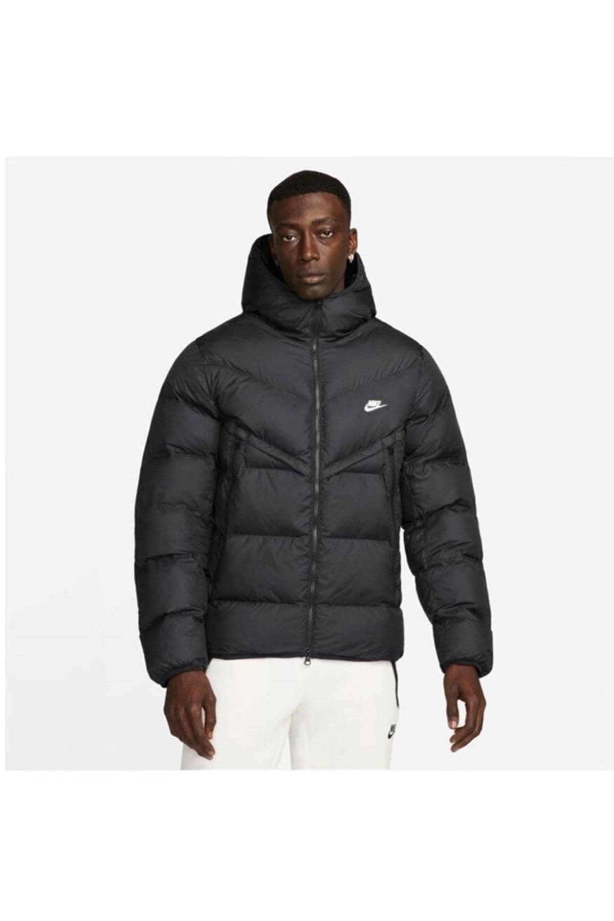 کاپشن مردانه Nike Sportswear Storm-fit Windrunner پر غاز مشکی مدل DR9605-010 کاپشن مردانه Nike Sportswear Storm-fit Windrunner پر غاز مشکی مدل DR9605-010