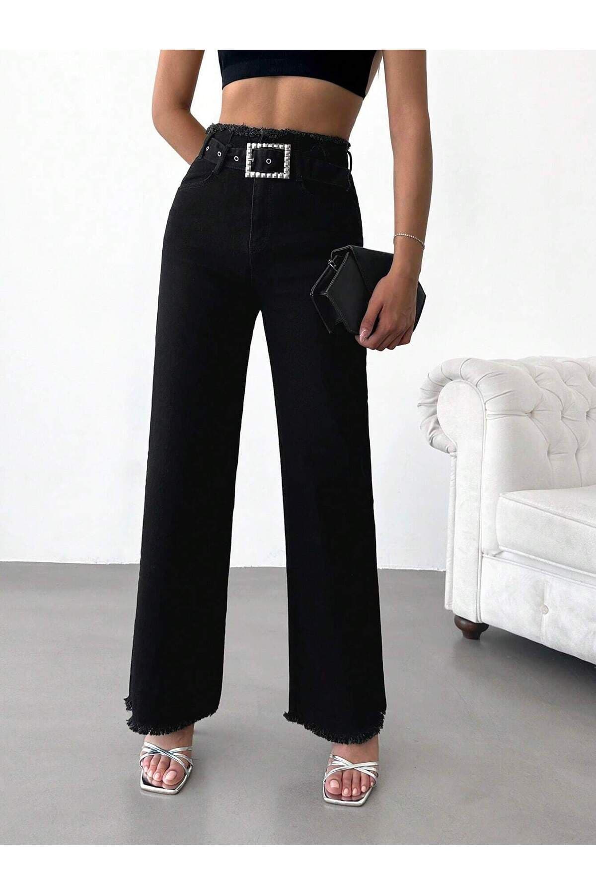 شلوار جین پالازو زنانه Swet Shop Jeans مشکی کمر بلند کشی با کمربند سگکدار و لبه ریشریش شلوار جین پالازو زنانه Swet Shop Jeans مشکی کمر بلند کشی با کمربند سگکدار و لبه ریشریش