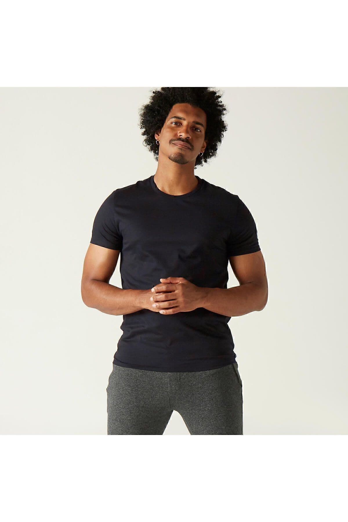 تیشرت ورزشی مردانه Decathlon Domyos مشکی فیت معمولی سبک مدل 100 تیشرت ورزشی مردانه Decathlon Domyos مشکی فیت معمولی سبک مدل 100