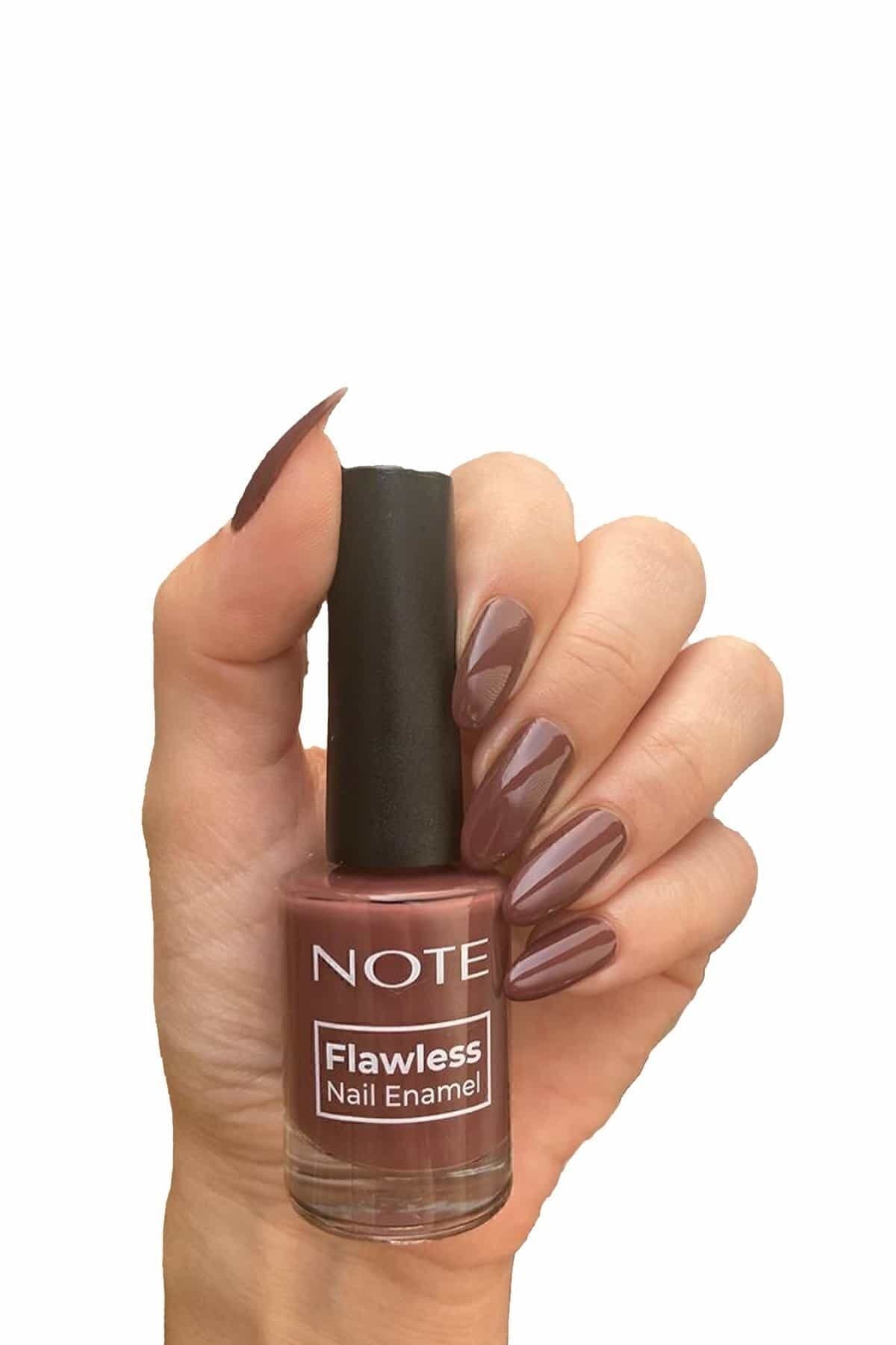 لاک ناخن Note Cosmetics Flawless قرمز مدل 11 Powerfull لاک ناخن Note Cosmetics Flawless قرمز مدل 11 Powerfull