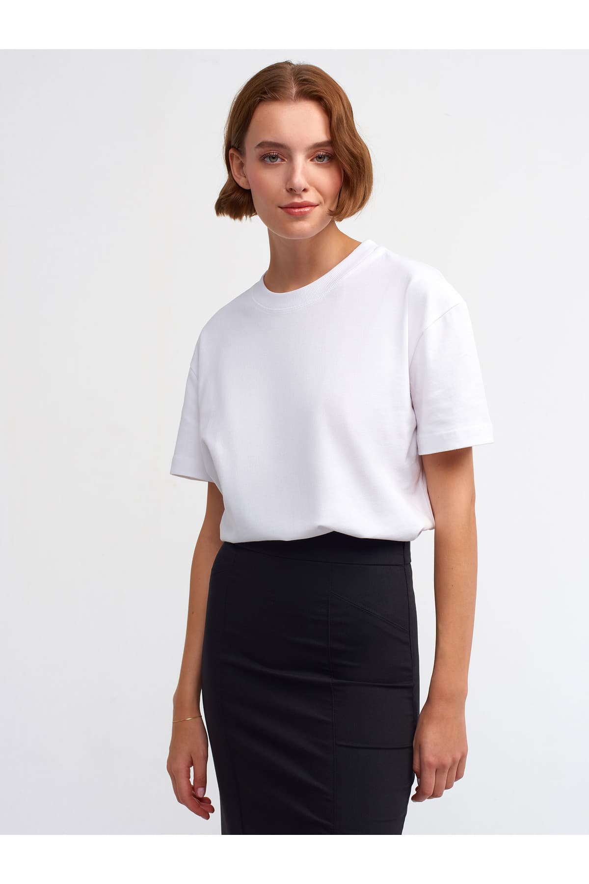 تیشرت زنانه Dilvin %100 نخی یقه گرد مدل 30312 تیشرت زنانه Dilvin %100 نخی یقه گرد مدل 30312