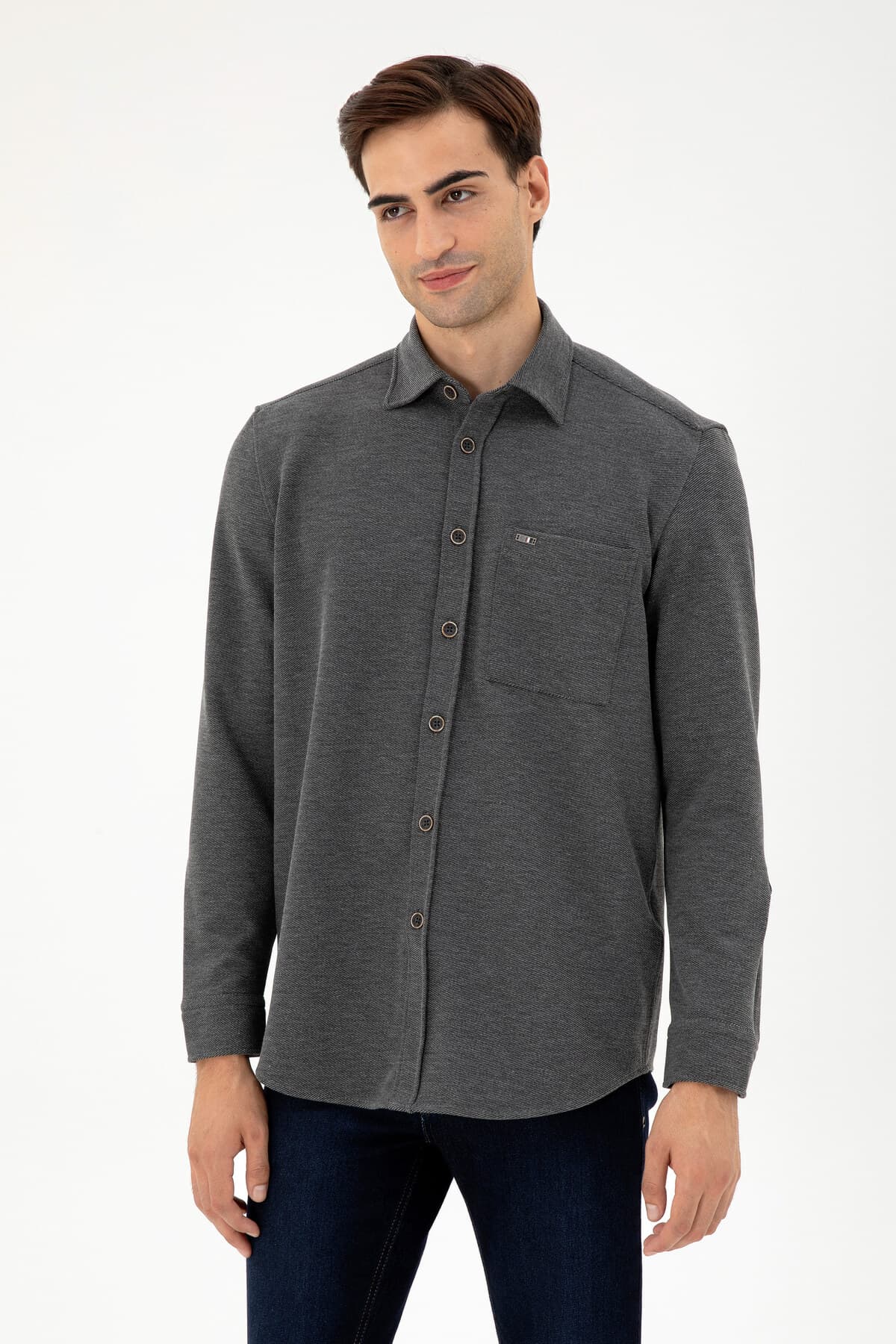 پیراهن بافت مردانه U.S. Polo Assn. طوسی روشن فیت راحت جیبدار مدل 50306264-VR001 پیراهن بافت مردانه U.S. Polo Assn. طوسی روشن فیت راحت جیبدار مدل 50306264-VR001