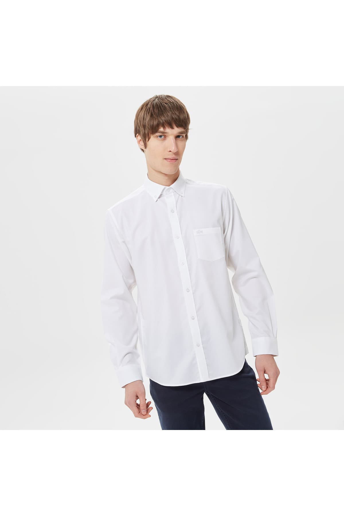 پیراهن مردانه Lacoste فیت معمولی یقه دکمهدار سفید پیراهن مردانه Lacoste فیت معمولی یقه دکمهدار سفید