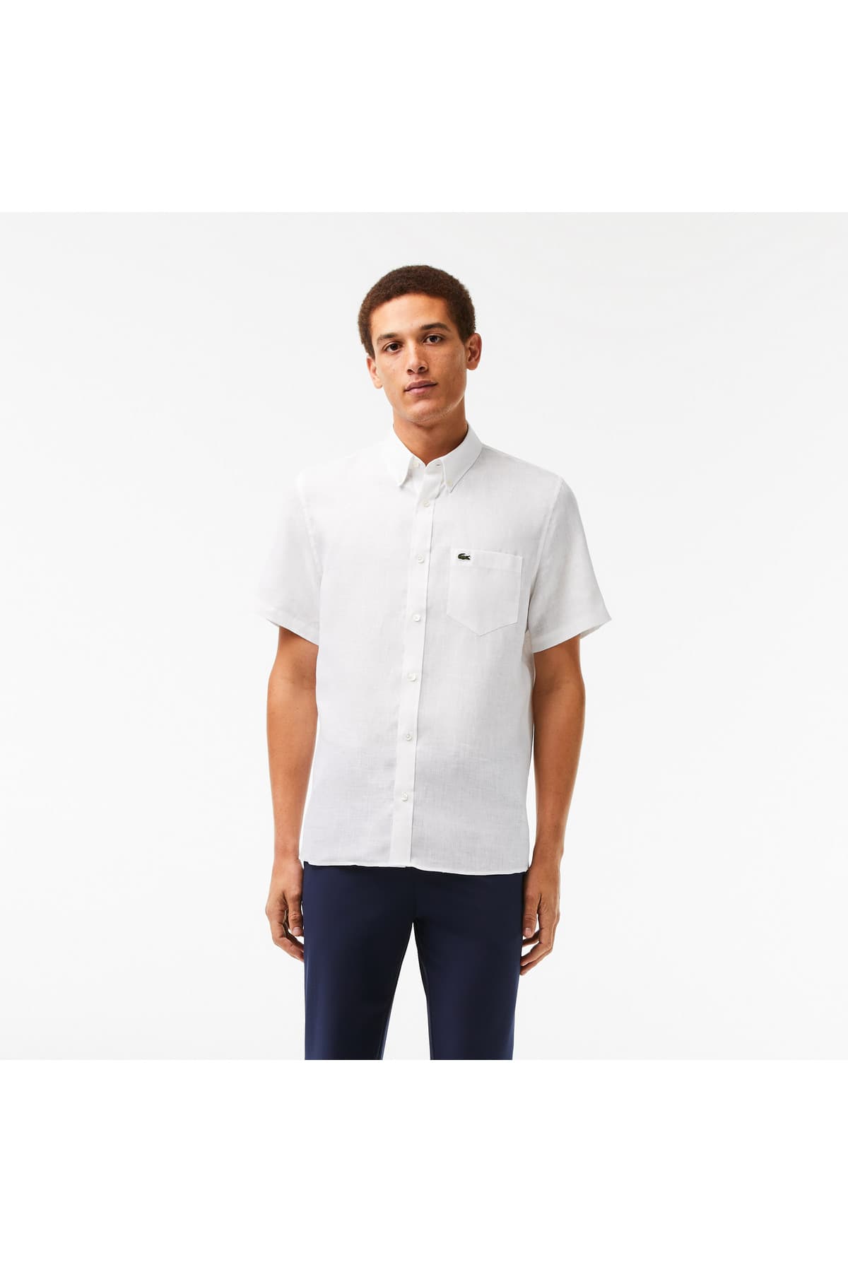 پیراهن مردانه Lacoste آستینکوتاه یقه دکمهدار کتان سفید فیت معمولی پیراهن مردانه Lacoste آستینکوتاه یقه دکمهدار کتان سفید فیت معمولی