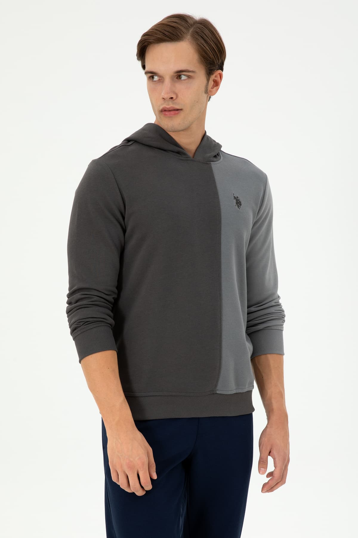 سوئیشرت مردانه U.S. Polo Assn. خاکستری زغالی مدل 50293451-VR006 سوئیشرت مردانه U.S. Polo Assn. خاکستری زغالی مدل 50293451-VR006