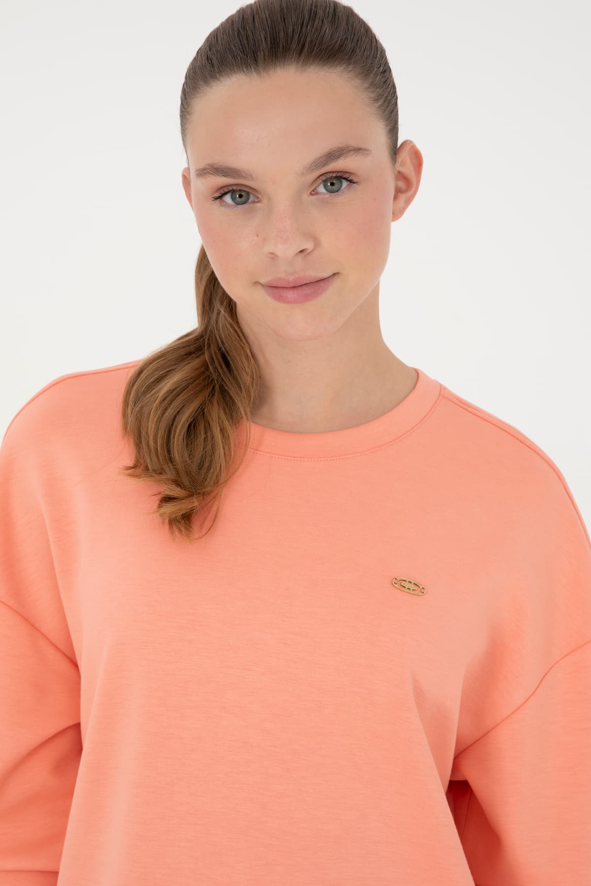 سویشرت زنانه U.S. Polo Assn. یقه گرد سالمونی مدل 50297369-VR047 سویشرت زنانه U.S. Polo Assn. یقه گرد سالمونی مدل 50297369-VR047