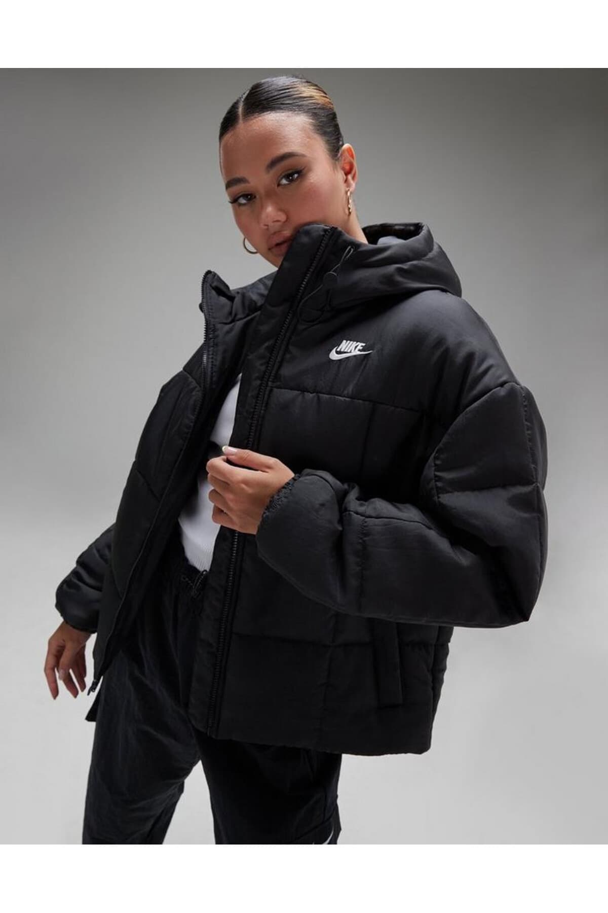 مونت زنانه Nike Sportswear Therma-FIT Repel دو رو فیت گشاد مونت زنانه Nike Sportswear Therma-FIT Repel دو رو فیت گشاد