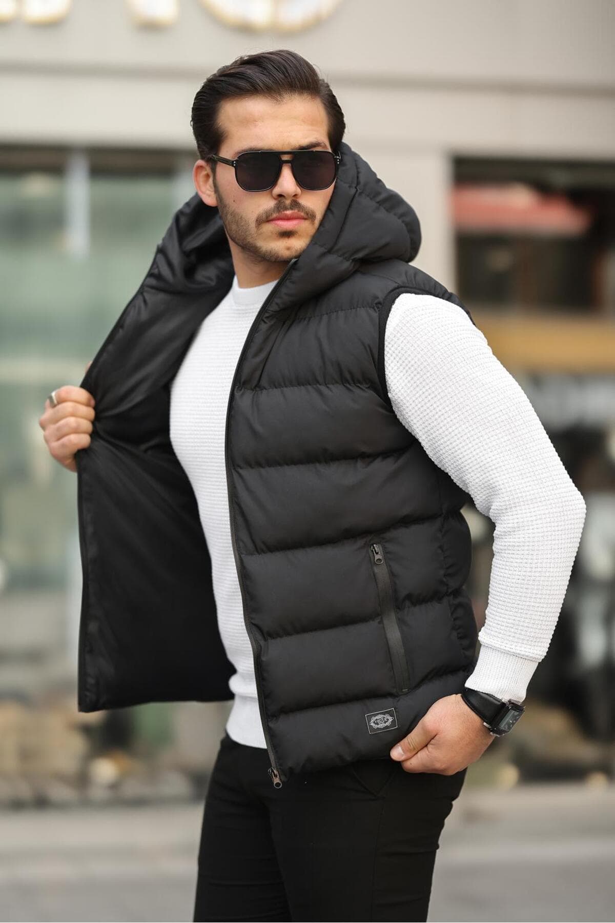 جلیقه پافر کلاهدار ضدآب Last fashion مشکی جلیقه پافر کلاهدار ضدآب Last fashion مشکی