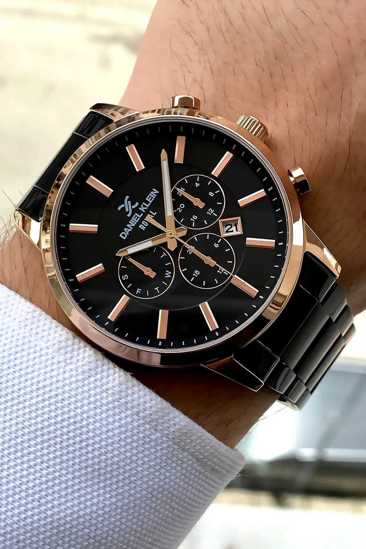 ساعت مچی مردانه Daniel Klein مشکی همراه با دستبند هدیه ساعت مچی مردانه Daniel Klein مشکی همراه با دستبند هدیه
