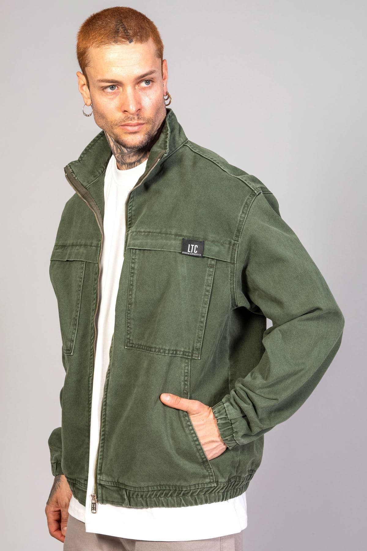 ژاکت جین بمبر مردانه LTC Jeans اورسایز خاکی شستهشده زیپدار ژاکت جین بمبر مردانه LTC Jeans اورسایز خاکی شستهشده زیپدار