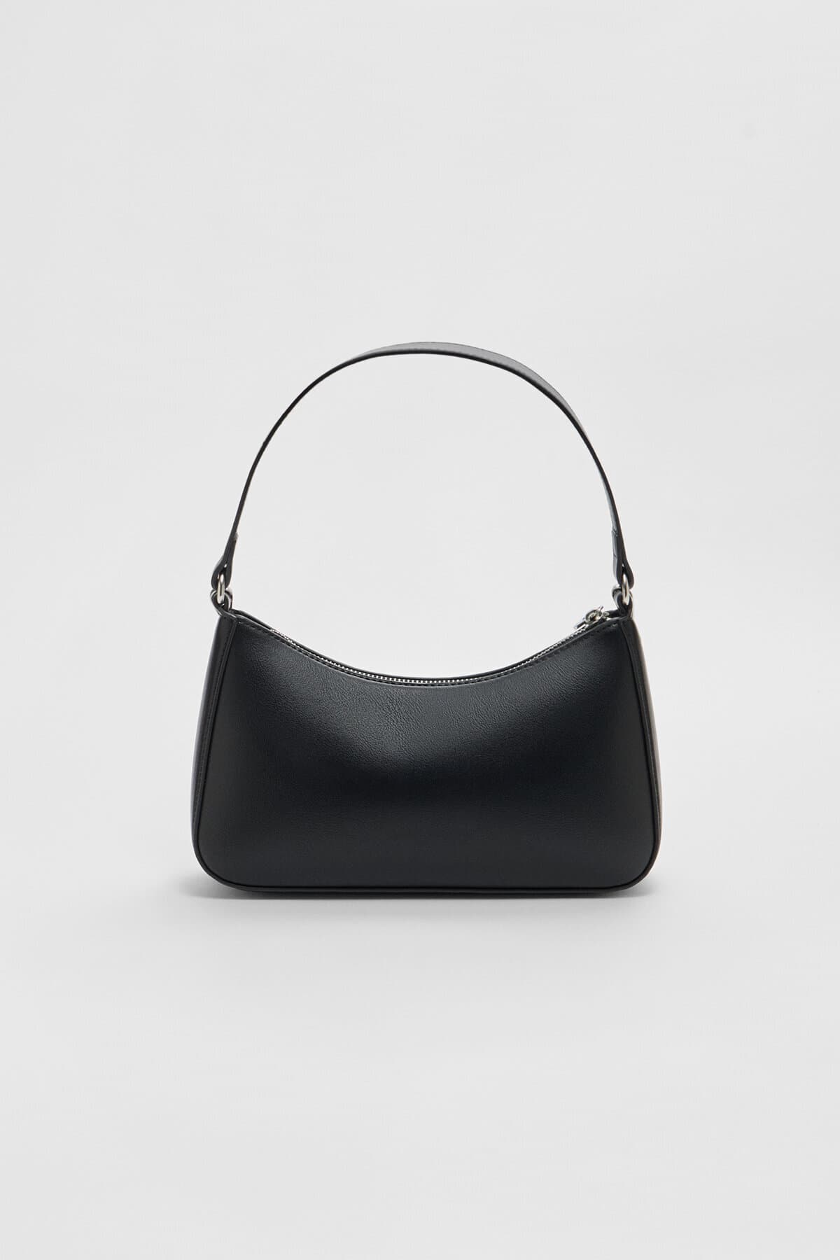 کیف دوشی زنانه Stradivarius با جزئیات زنجیری کیف دوشی زنانه Stradivarius با جزئیات زنجیری