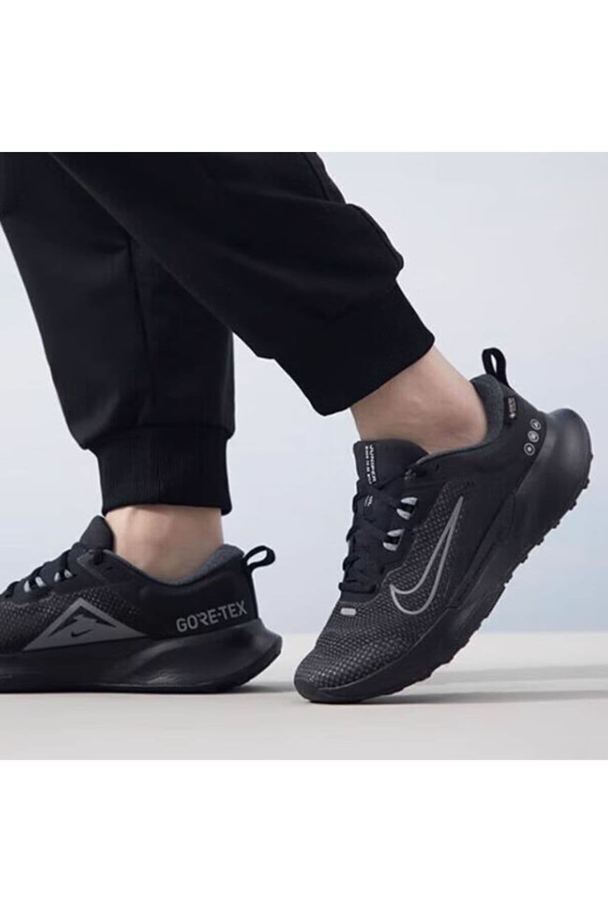 کفش ورزشی مردانه Nike ضد آب Gore-tex Juniper Trail 2 مدل Hm9734-001 کفش ورزشی مردانه Nike ضد آب Gore-tex Juniper Trail 2 مدل Hm9734-001