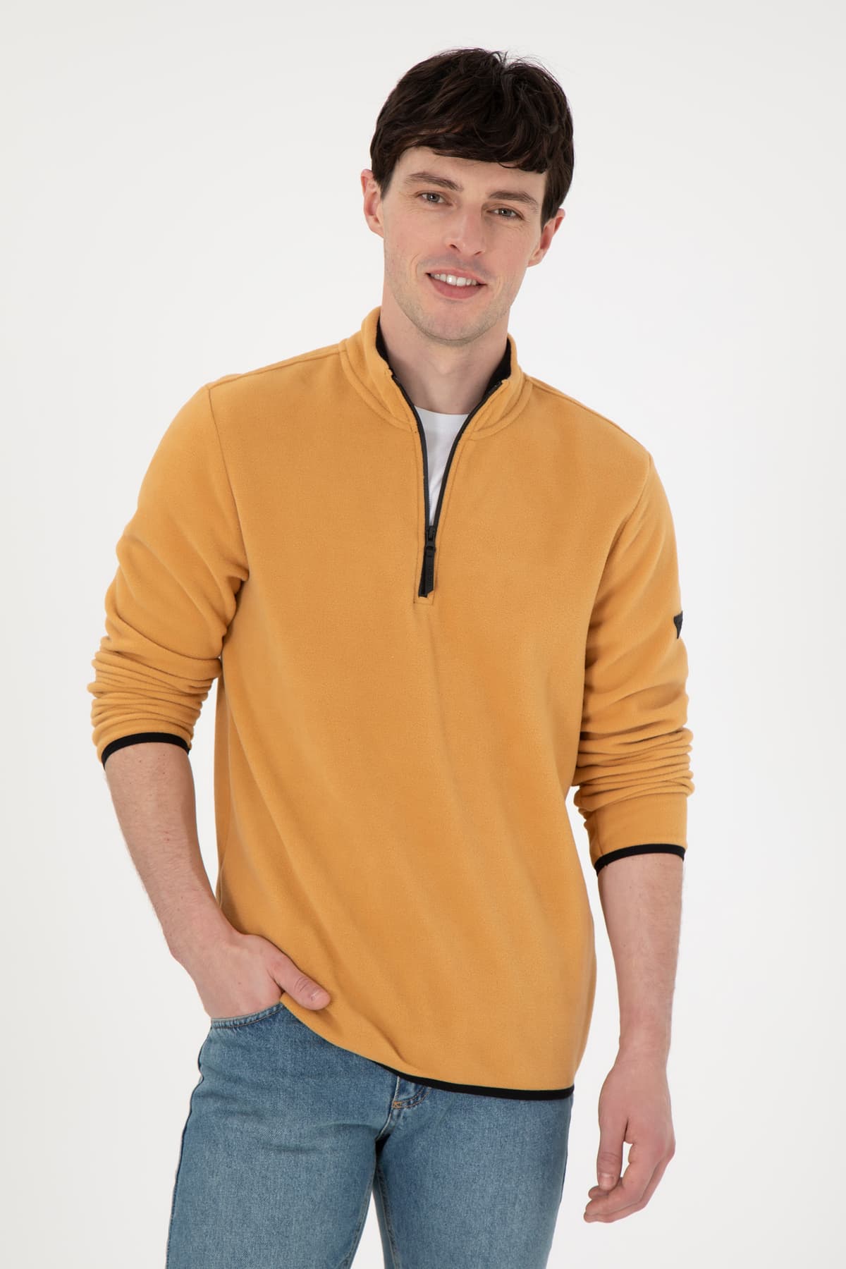 سوئیشرت پولار مردانه U.S. Polo Assn. نیم زیپ شتری ساده مدل 50298085-VR015 سوئیشرت پولار مردانه U.S. Polo Assn. نیم زیپ شتری ساده مدل 50298085-VR015