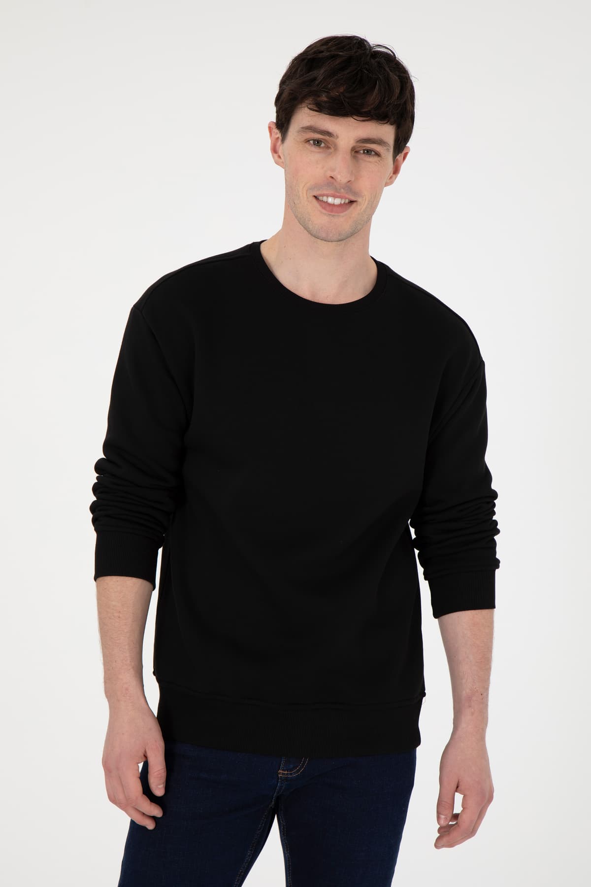 سوئیشرت مردانه U.S. Polo Assn. Comfort Fit یقه گرد مشکی مدل 50293438-VR046 سوئیشرت مردانه U.S. Polo Assn. Comfort Fit یقه گرد مشکی مدل 50293438-VR046