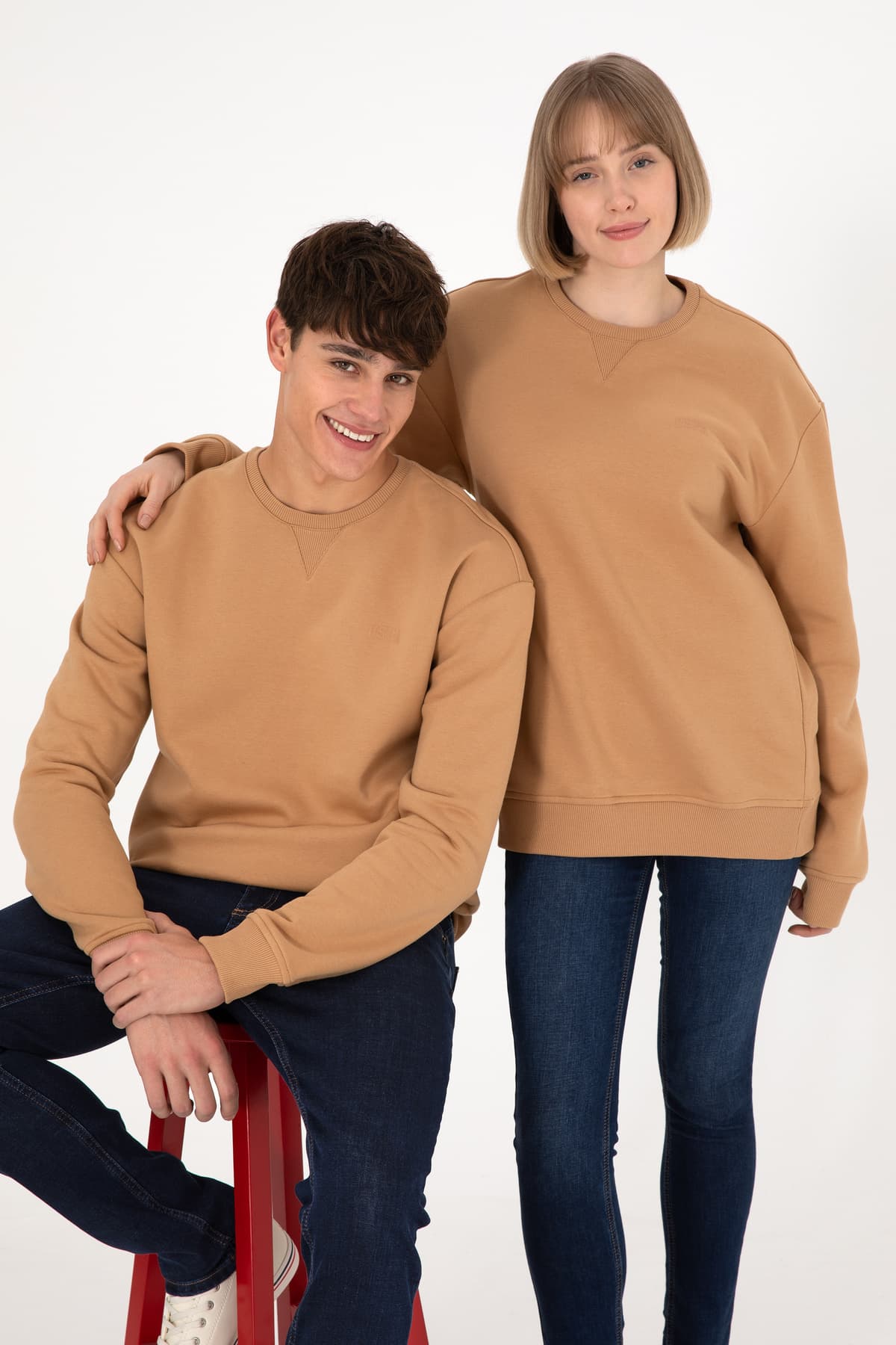 سوئیشرت مردانه U.S. Polo Assn. یقه گرد شتری شاردونلو Basic مدل 50295148-VR015 سوئیشرت مردانه U.S. Polo Assn. یقه گرد شتری شاردونلو Basic مدل 50295148-VR015