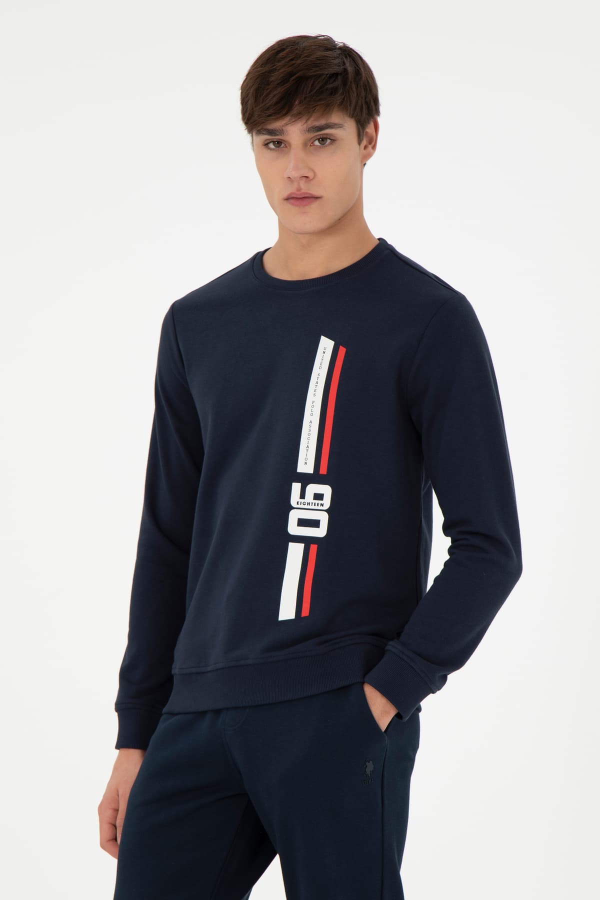 سوئیشرت مردانه U.S. Polo Assn. فیت معمولی یقه گرد سرمهای مدل 50293441-VR033 سوئیشرت مردانه U.S. Polo Assn. فیت معمولی یقه گرد سرمهای مدل 50293441-VR033