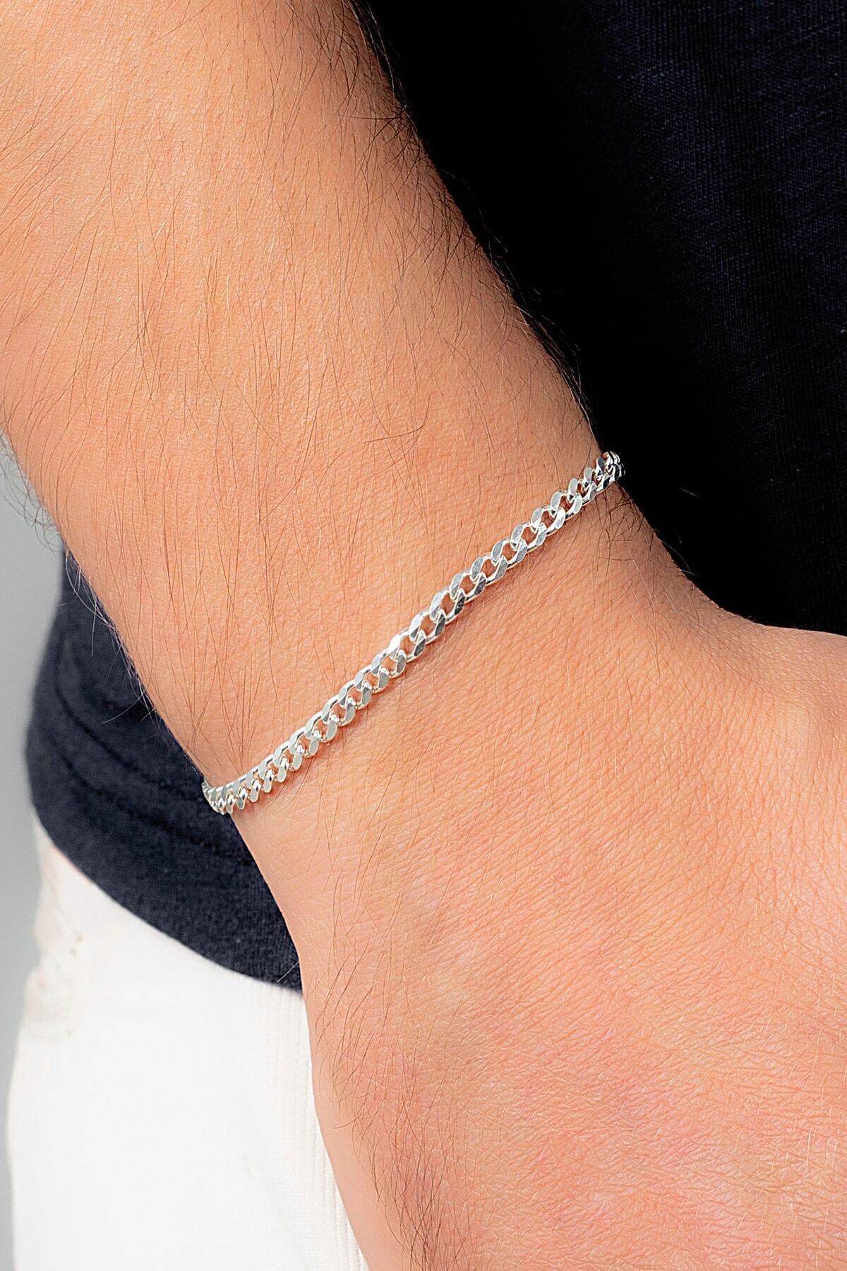 دستبند زنجیری مردانه Ventino Silver نقره عیار 925 گورمت 4 میلیمتری مدل Veb-5018 دستبند زنجیری مردانه Ventino Silver نقره عیار 925 گورمت 4 میلیمتری مدل Veb-5018