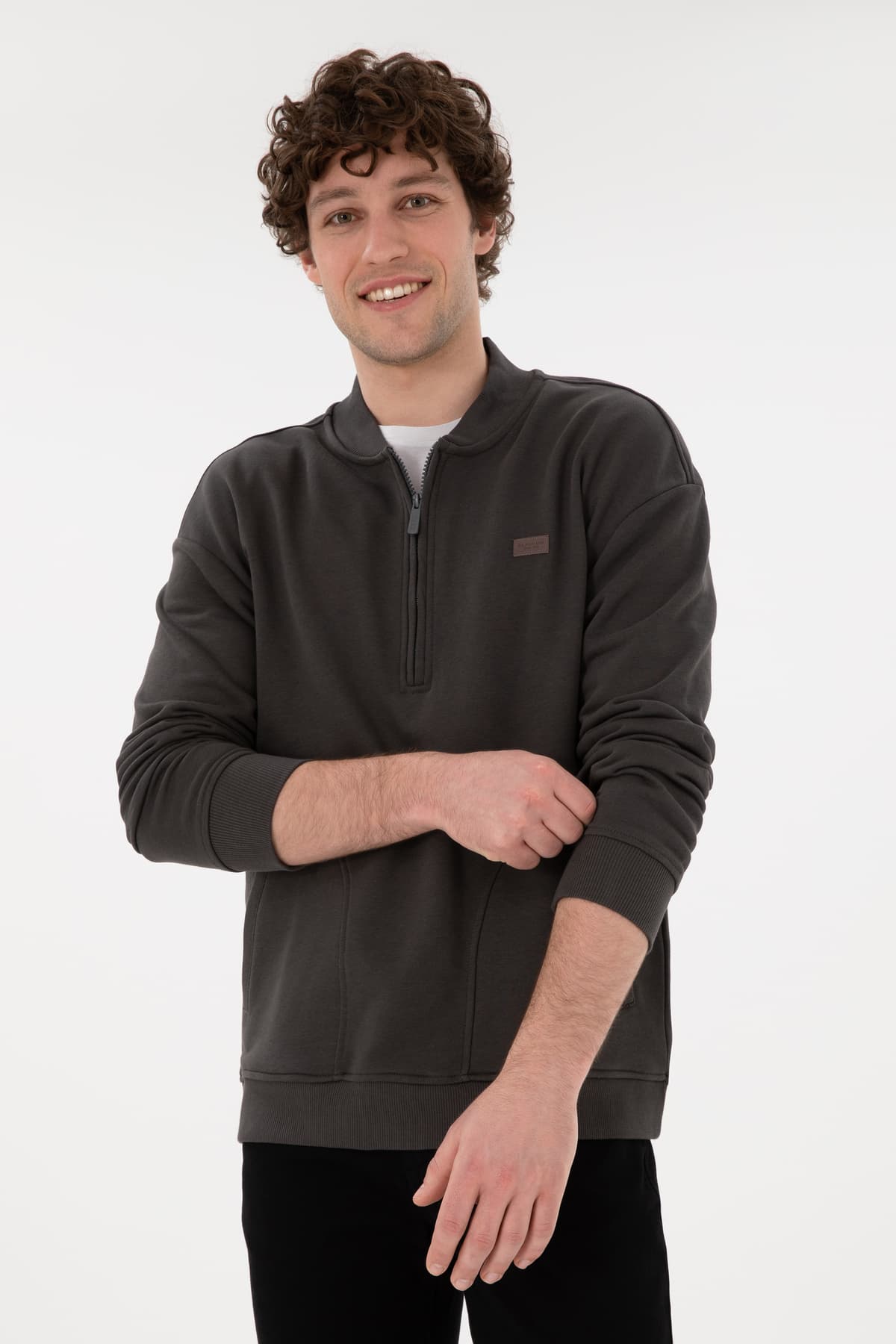 سوئیشرت مردانه U.S. Polo Assn. زغالی مدل 50293380-VR006 سوئیشرت مردانه U.S. Polo Assn. زغالی مدل 50293380-VR006