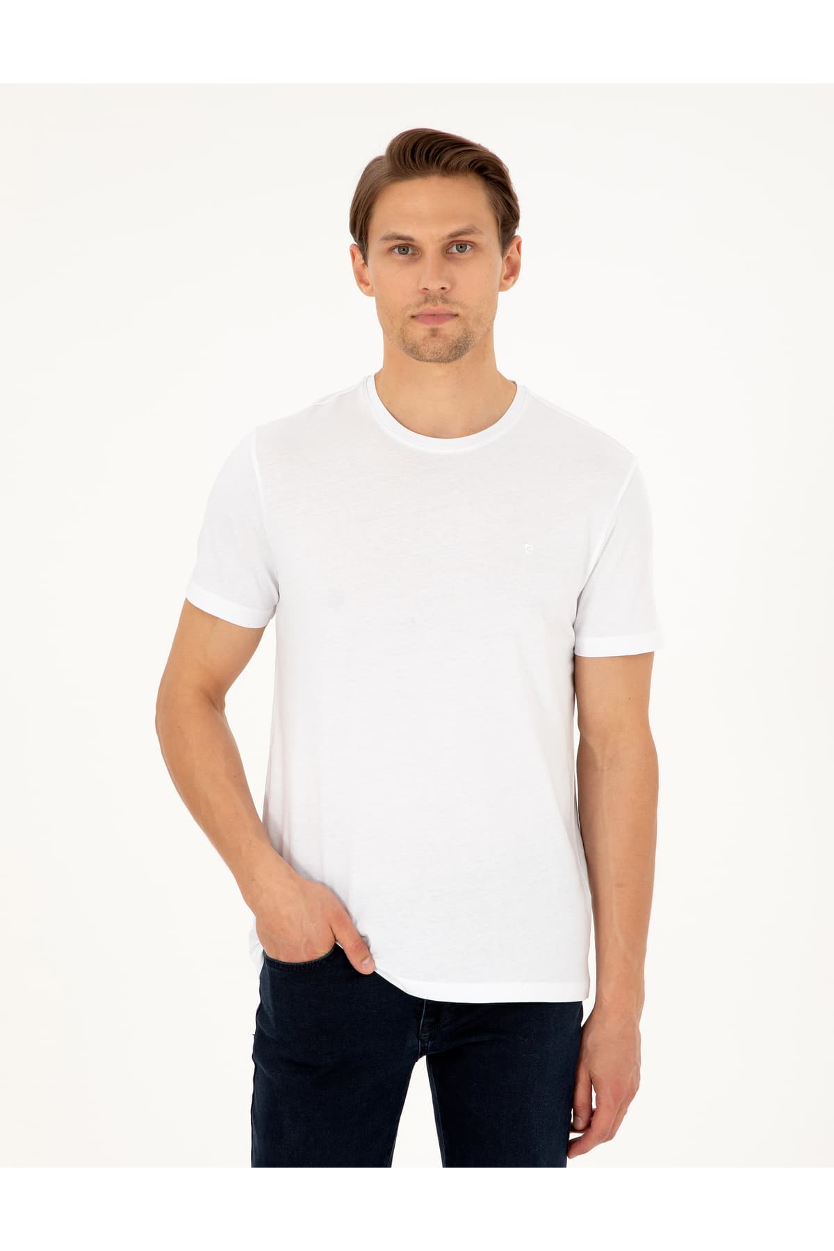 تیشرت یقهگرد Pierre Cardin فیت اسلیم سفید نخی %100 ساده مدل 50306980-VR013 تیشرت یقهگرد Pierre Cardin فیت اسلیم سفید نخی %100 ساده مدل 50306980-VR013