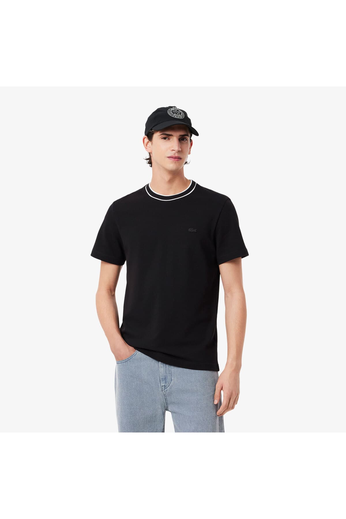 تیشرت مردانه Lacoste یقهگرد فیت معمولی مشکی تیشرت مردانه Lacoste یقهگرد فیت معمولی مشکی