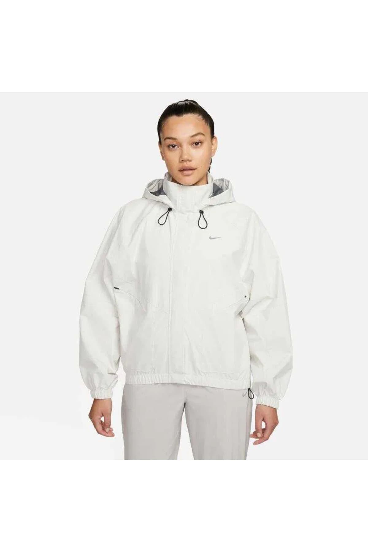 کاپشن زنانه Nike مدل Swift Storm FIT کاپشن زنانه Nike مدل Swift Storm FIT