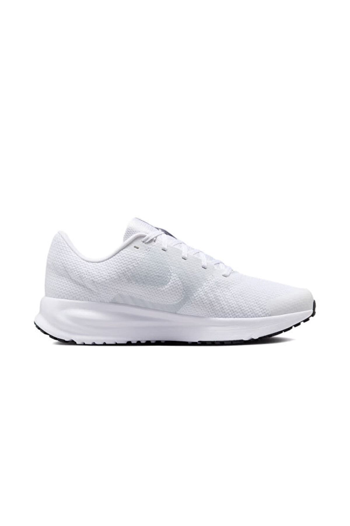 کفش دویدن مردانه Nike سفید مدل Run Defy HM9594-100 کفش دویدن مردانه Nike سفید مدل Run Defy HM9594-100