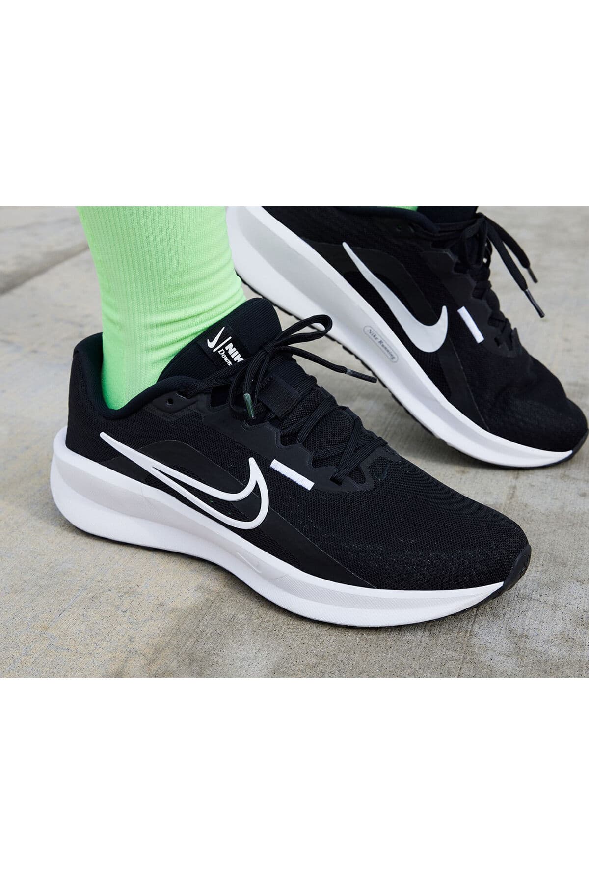کفش ورزشی یونیسکس Nike با قالب باریک مدل DOWNSHIFTER 13 کفش ورزشی یونیسکس Nike با قالب باریک مدل DOWNSHIFTER 13