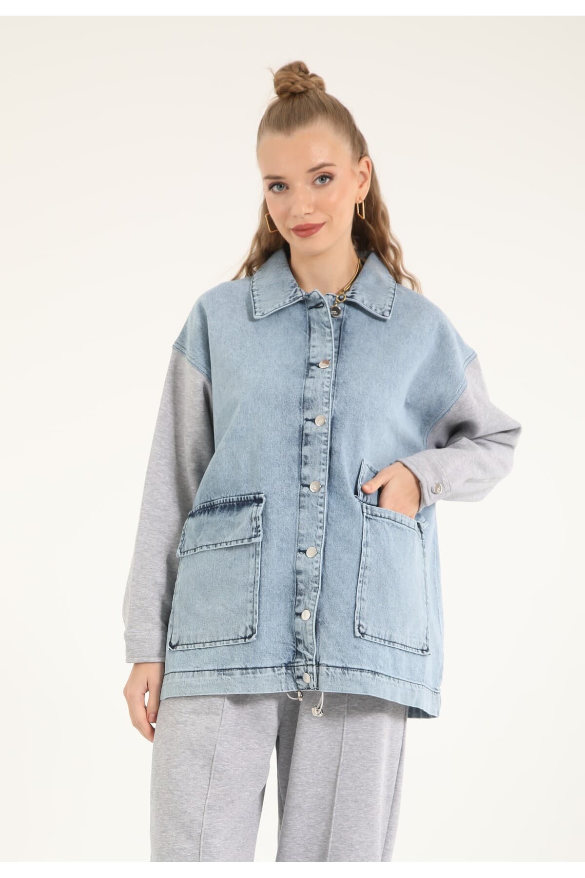 کت جین زنانه Suede Style با آستین بافتنی مدل 5361 کت جین زنانه Suede Style با آستین بافتنی مدل 5361