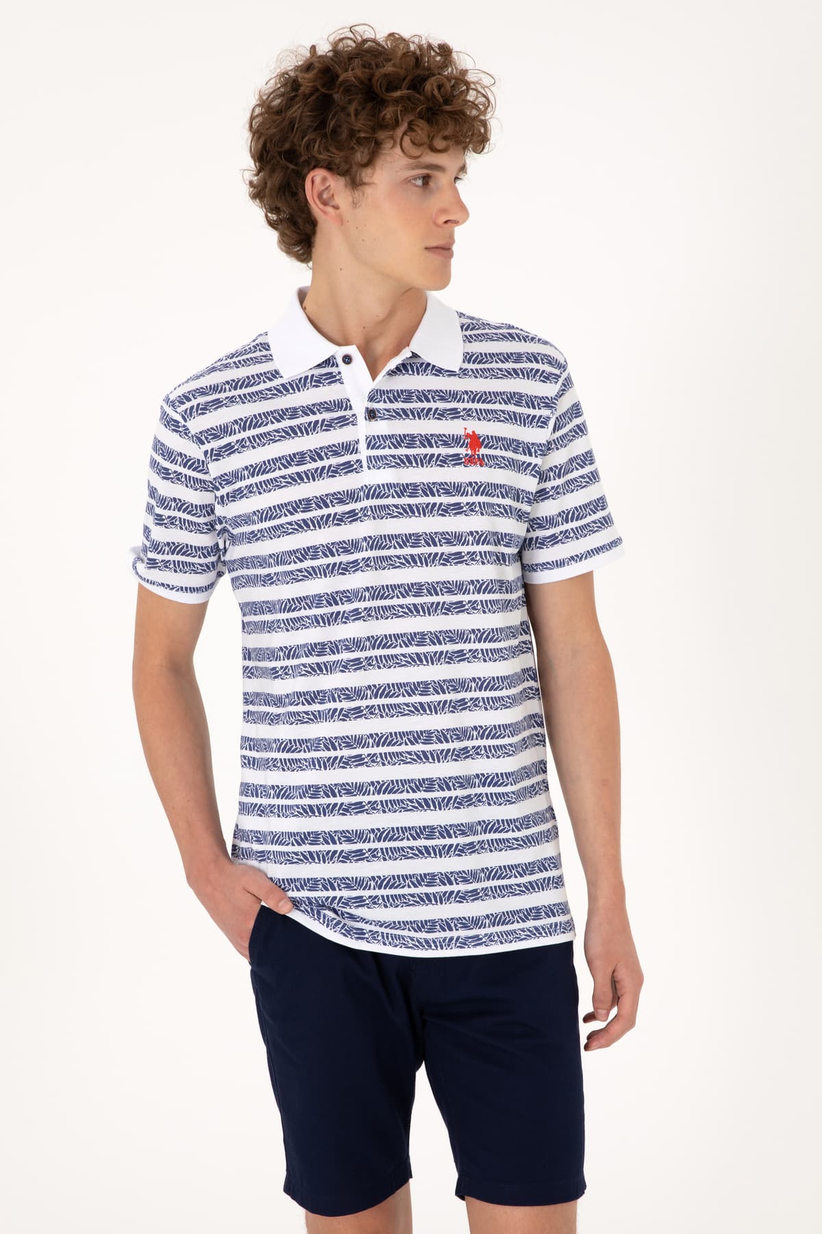 تیشرت مردانه U.S. Polo Assn. فیت معمولی یقه پولو سرمهای روشن مدل 50299671-VR059 تیشرت مردانه U.S. Polo Assn. فیت معمولی یقه پولو سرمهای روشن مدل 50299671-VR059