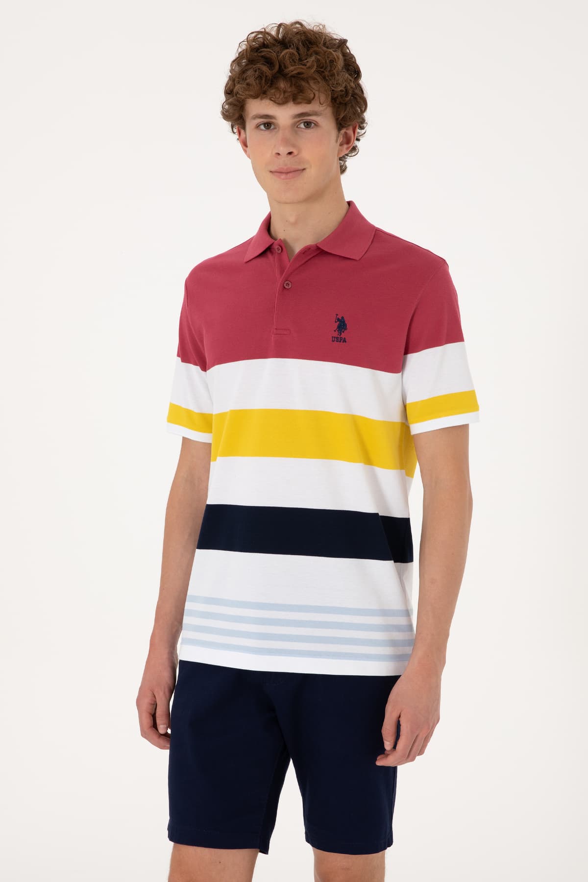 تیشرت مردانه U.S. Polo Assn. فیت معمولی یقه پولو گیلاسی مدل 50306820-VR223 تیشرت مردانه U.S. Polo Assn. فیت معمولی یقه پولو گیلاسی مدل 50306820-VR223