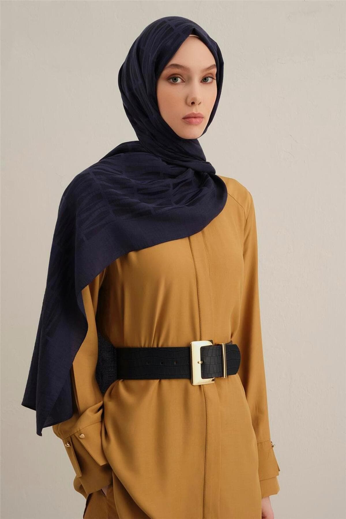 شال زنانه Armine لیوسل با طرح راهراه مدل Naia 3 28 شال زنانه Armine لیوسل با طرح راهراه مدل Naia 3 28
