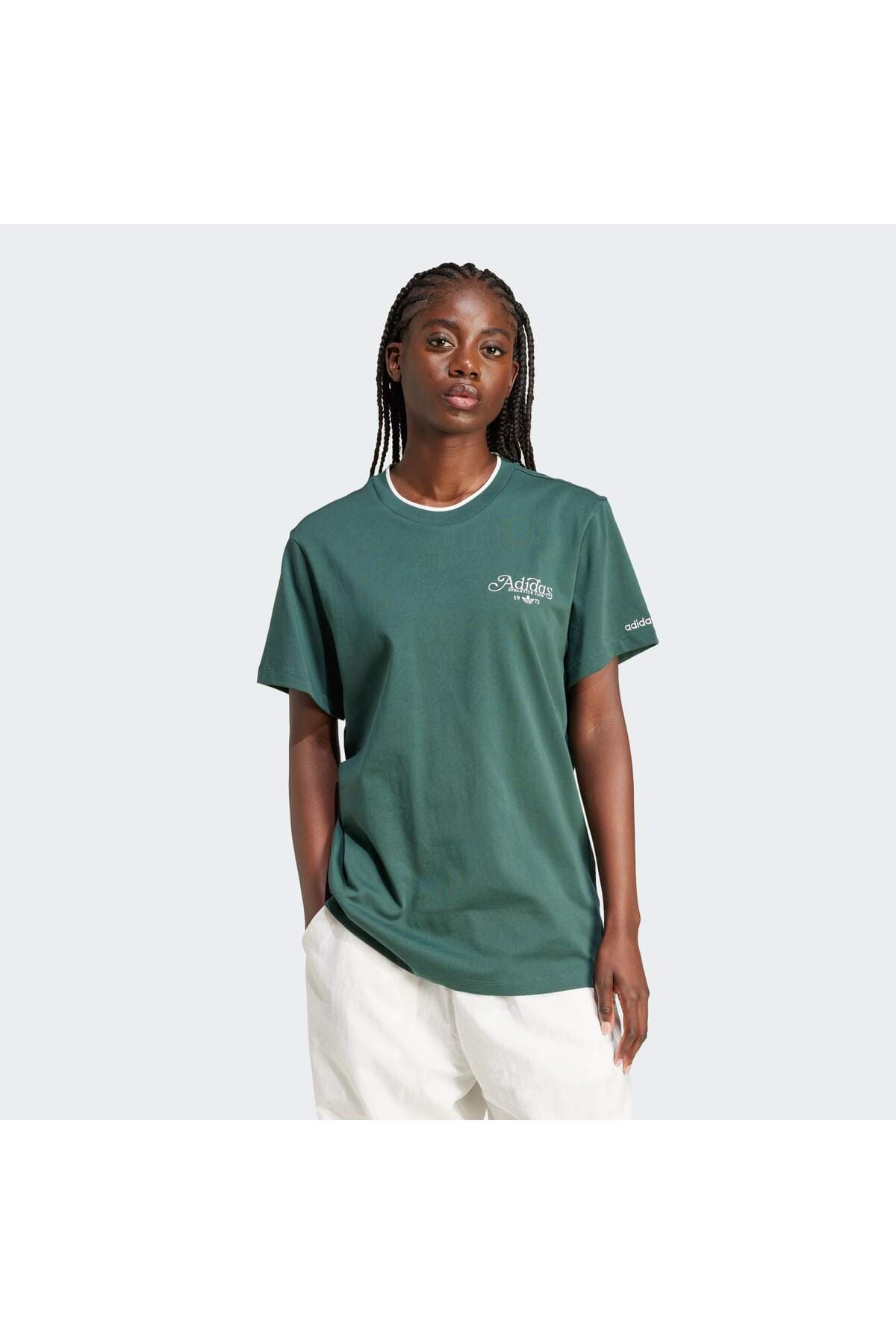 تیشرت زنانه adidas گرافیکی با فیت گشاد تیشرت زنانه adidas گرافیکی با فیت گشاد