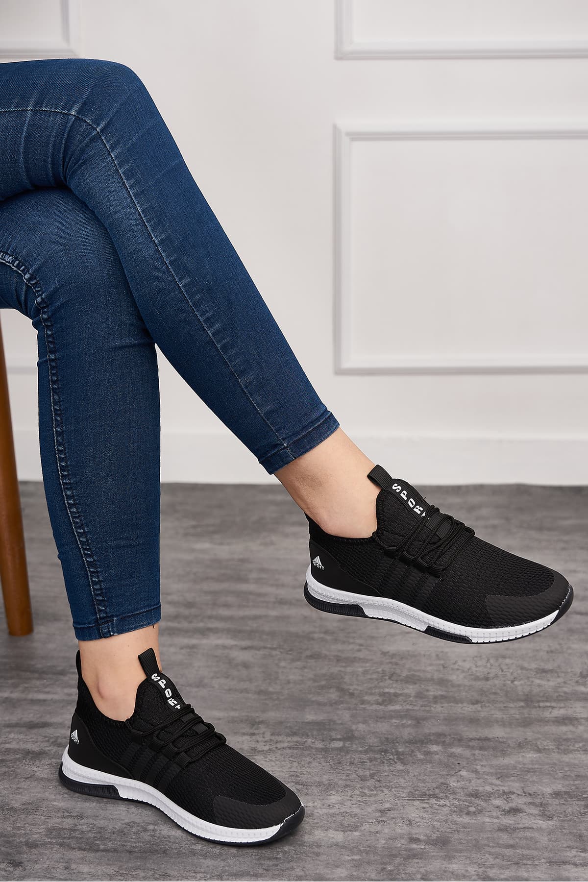 کفش اسپرت یونیسکس İmerShoes مشکی و سفید بافتنی سبک بنددار کفش اسپرت یونیسکس İmerShoes مشکی و سفید بافتنی سبک بنددار