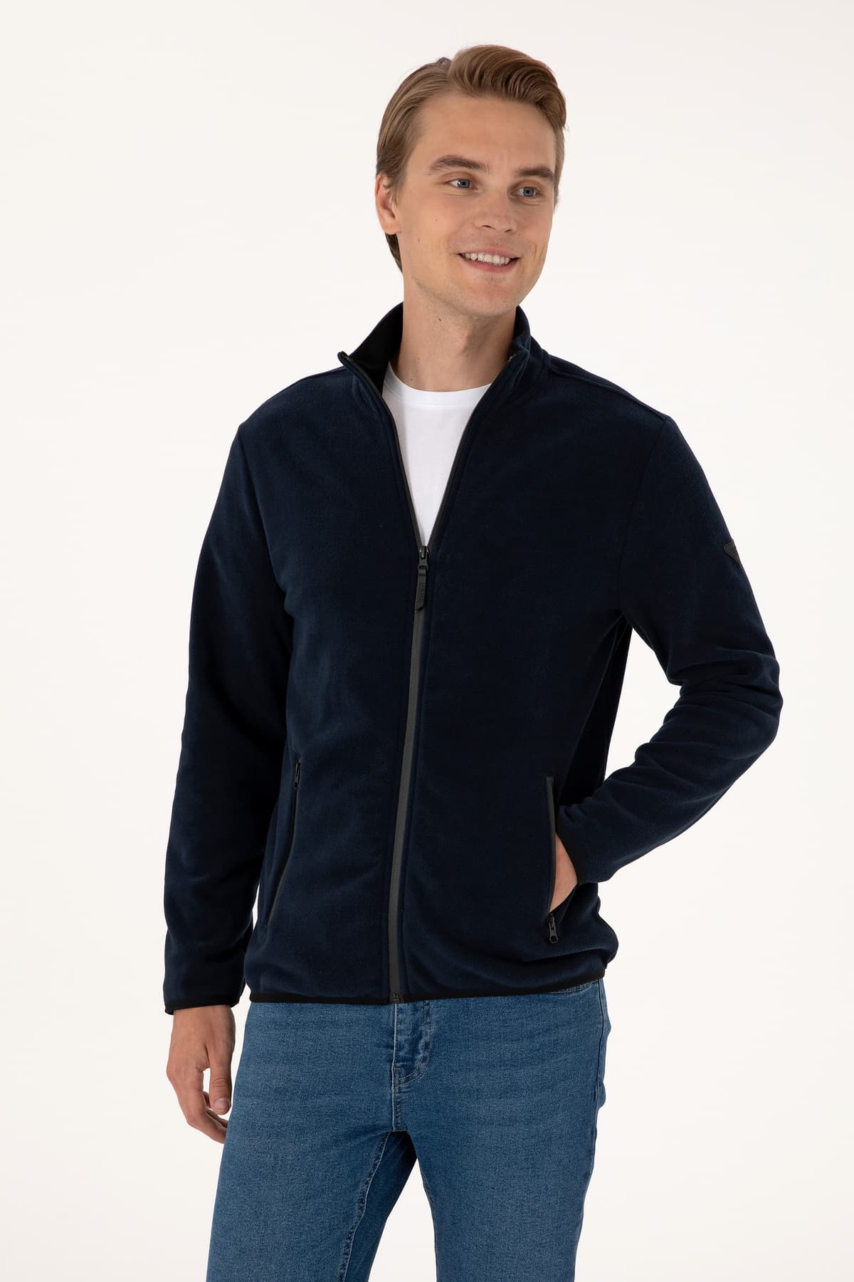 کاردیگان مردانه U.S. Polo Assn. رگولار فیت پلار بافت سرمهای مدل 50313779-VR033 کاردیگان مردانه U.S. Polo Assn. رگولار فیت پلار بافت سرمهای مدل 50313779-VR033