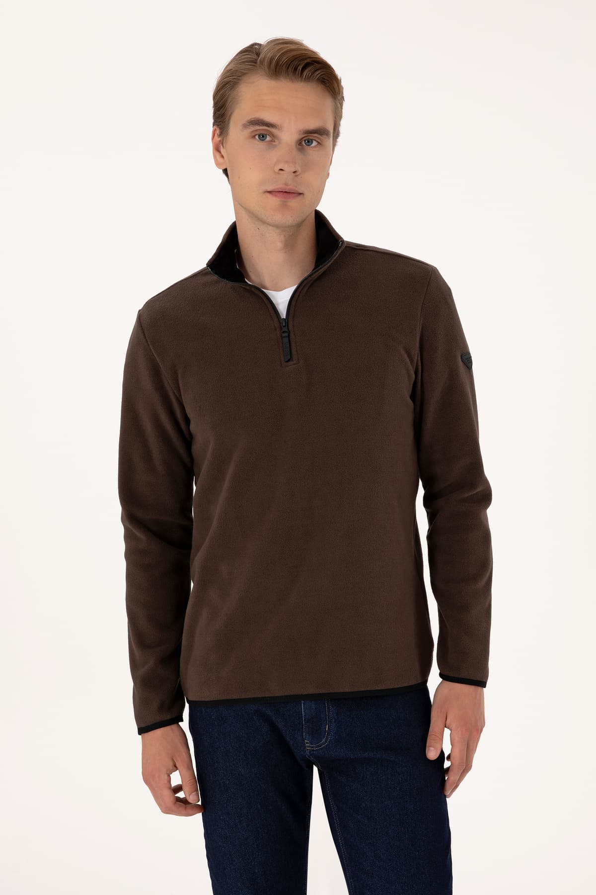سوئیشرت مردانه U.S. Polo Assn. فیت معمولی قهوهای تیره پولار نیمزیپ مدل 50313777-VR084 سوئیشرت مردانه U.S. Polo Assn. فیت معمولی قهوهای تیره پولار نیمزیپ مدل 50313777-VR084