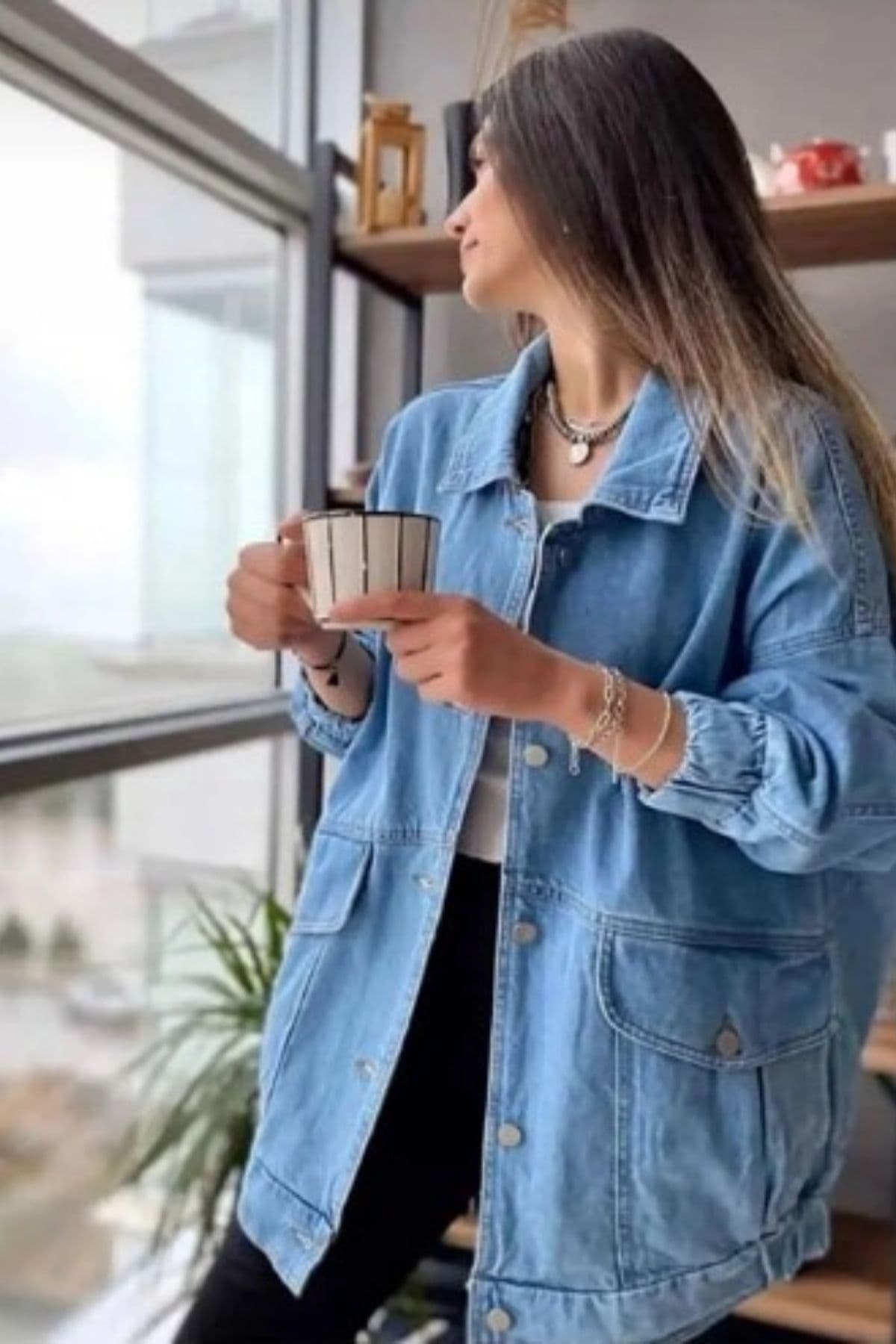 ژاکت جین زنانه hanope اورسایز آبی مدل 00150 ژاکت جین زنانه hanope اورسایز آبی مدل 00150