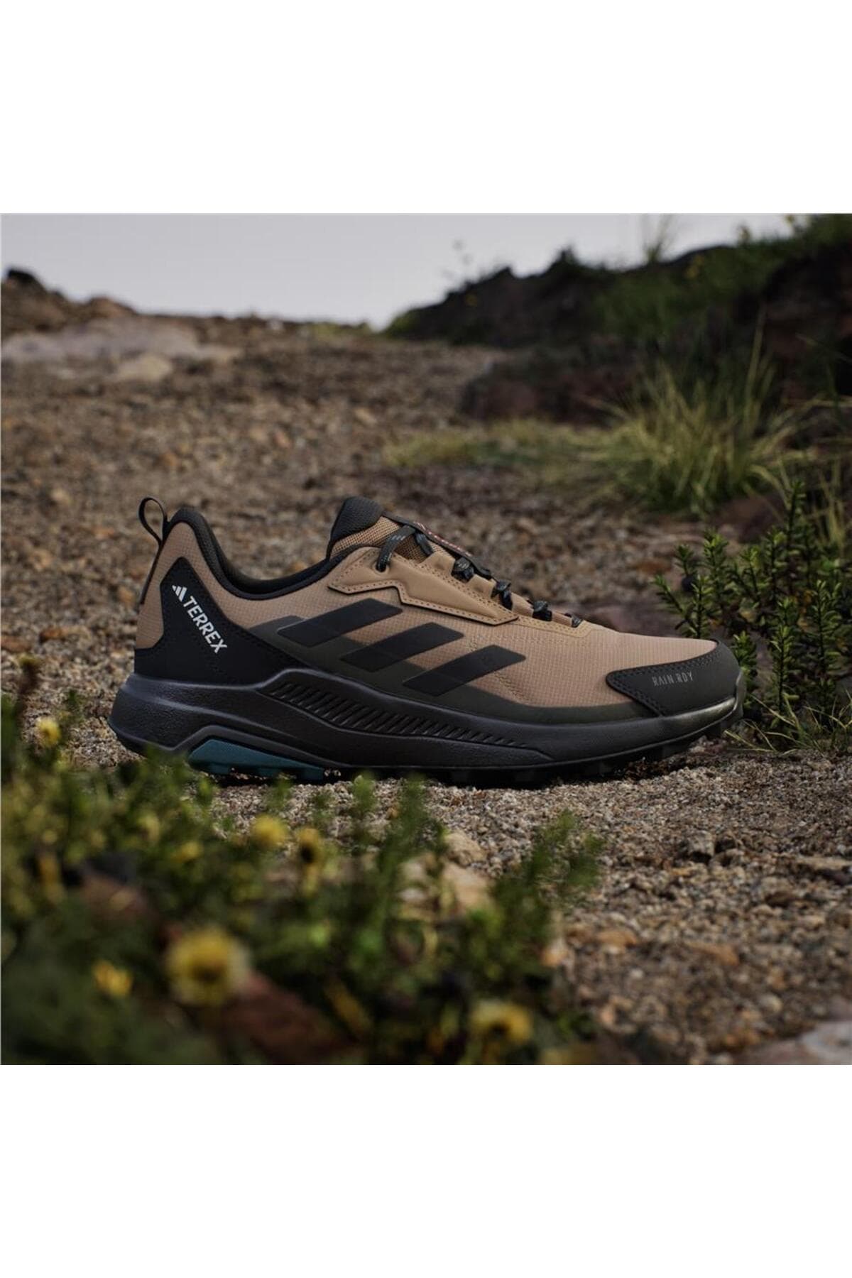 کفش پیادهروی زنانه adidas Terrex Anylander Rain.rdy مقوایی/مشکی مدل JQ9961 کفش پیادهروی زنانه adidas Terrex Anylander Rain.rdy مقوایی/مشکی مدل JQ9961