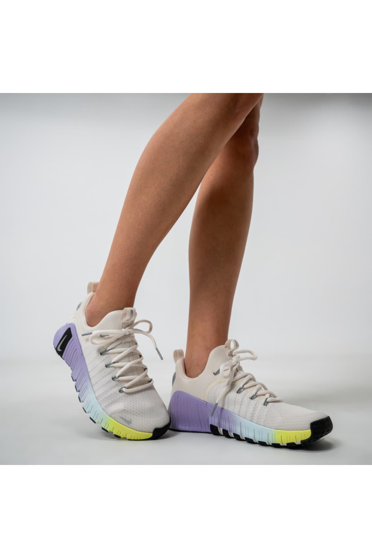 کفش ورزشی زنانه Nike Free Metcon 6 SE Mood Ring Pack کفش ورزشی زنانه Nike Free Metcon 6 SE Mood Ring Pack