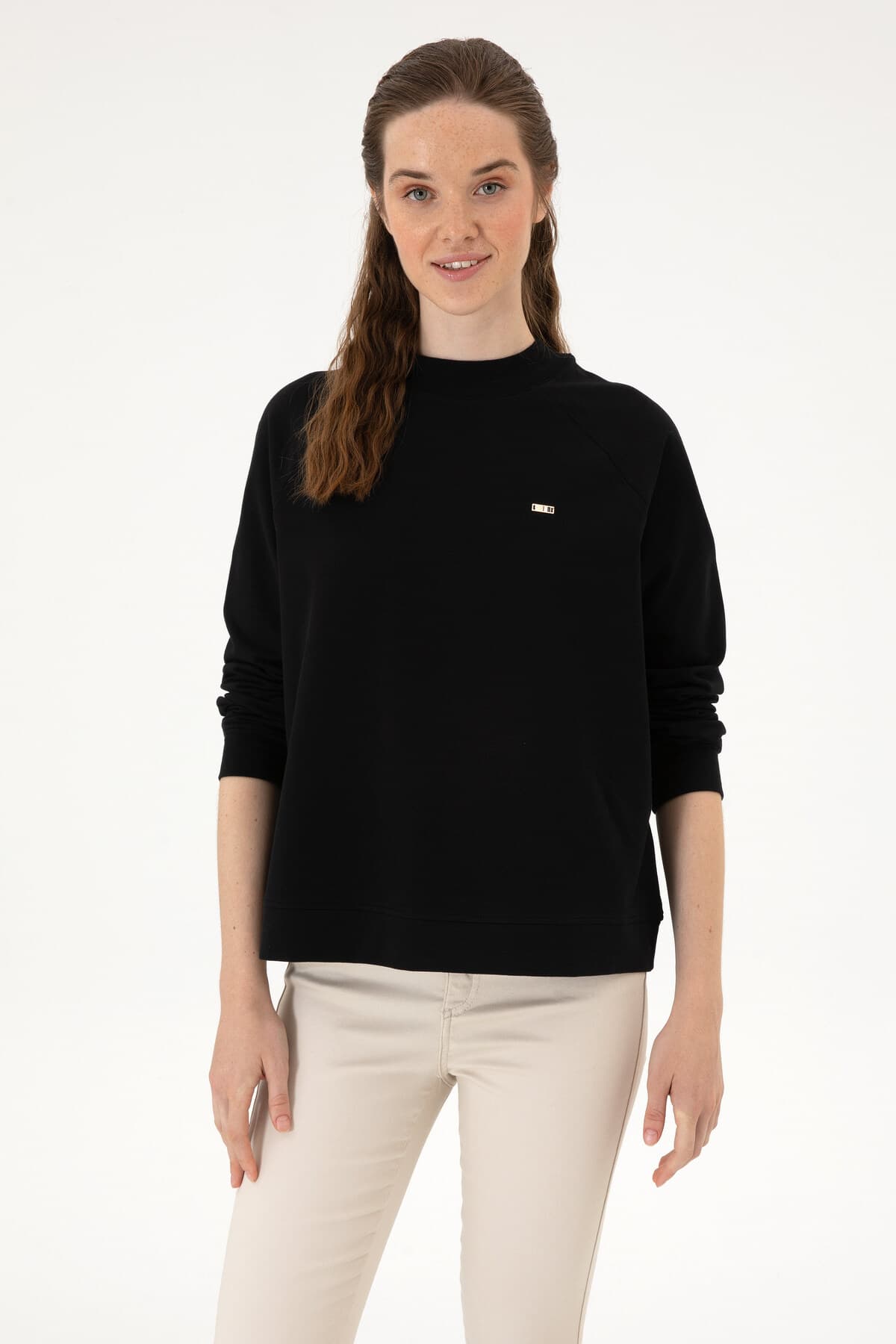 سویشرت زنانه U.S. Polo Assn. یقه گرد فیت معمولی کرم ساده مدل 50313610-VR071 سویشرت زنانه U.S. Polo Assn. یقه گرد فیت معمولی کرم ساده مدل 50313610-VR071