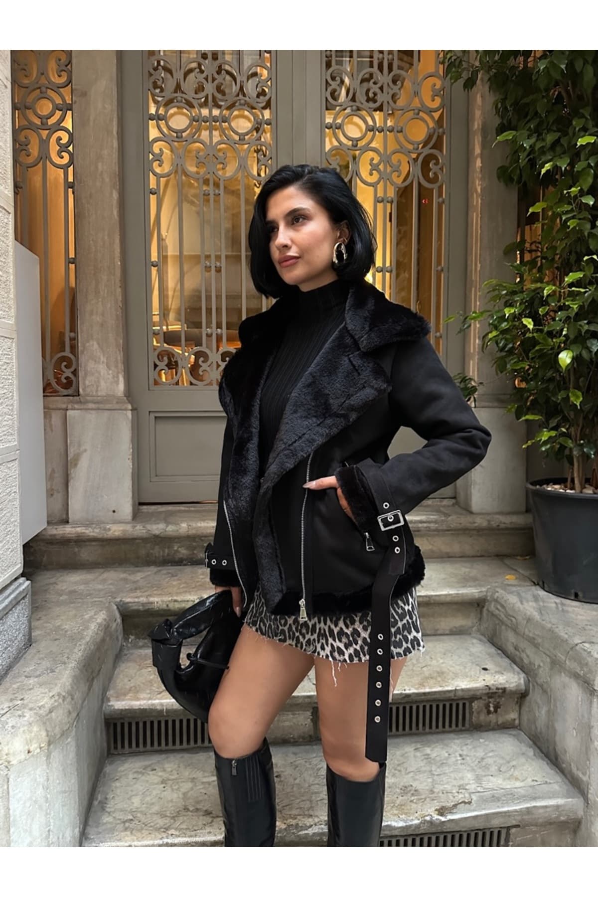 کاپشن زنانه Foot sneakerss از چرم جیر با جزئیات کمربندی مدل Zr کاپشن زنانه Foot sneakerss از چرم جیر با جزئیات کمربندی مدل Zr