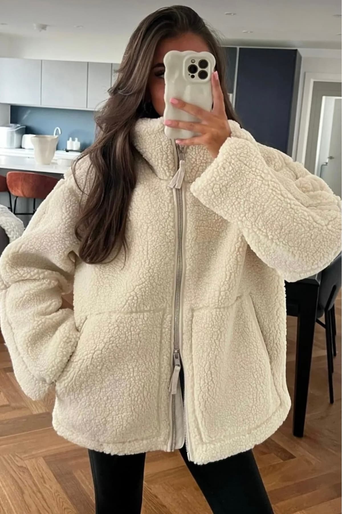 مونت زنانه moda armanc پلوش یقه ایستاده جیبدار بژ مونت زنانه moda armanc پلوش یقه ایستاده جیبدار بژ