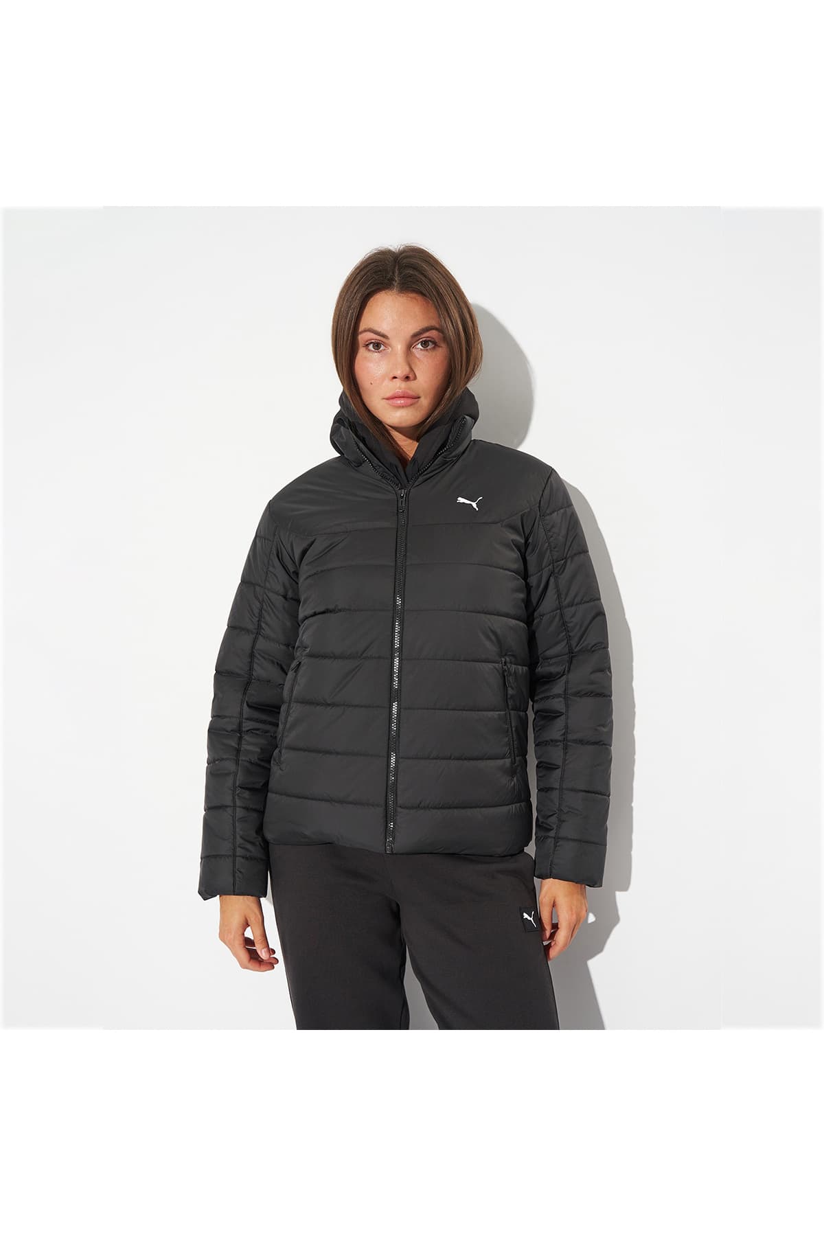 مونت زنانه Puma پددار مشکی کلاهدار Essentials مونت زنانه Puma پددار مشکی کلاهدار Essentials