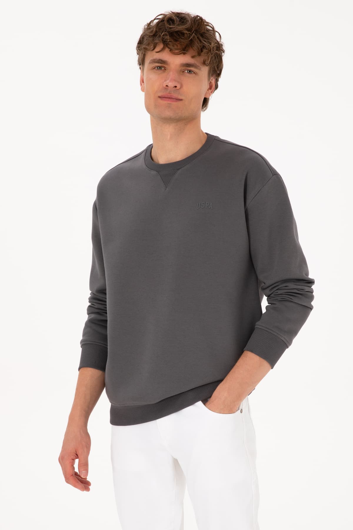 سوئیتشرت مردانه U.S. Polo Assn. یقه گرد فیت راحت خاکستری مدل 50313757-VR024 سوئیتشرت مردانه U.S. Polo Assn. یقه گرد فیت راحت خاکستری مدل 50313757-VR024