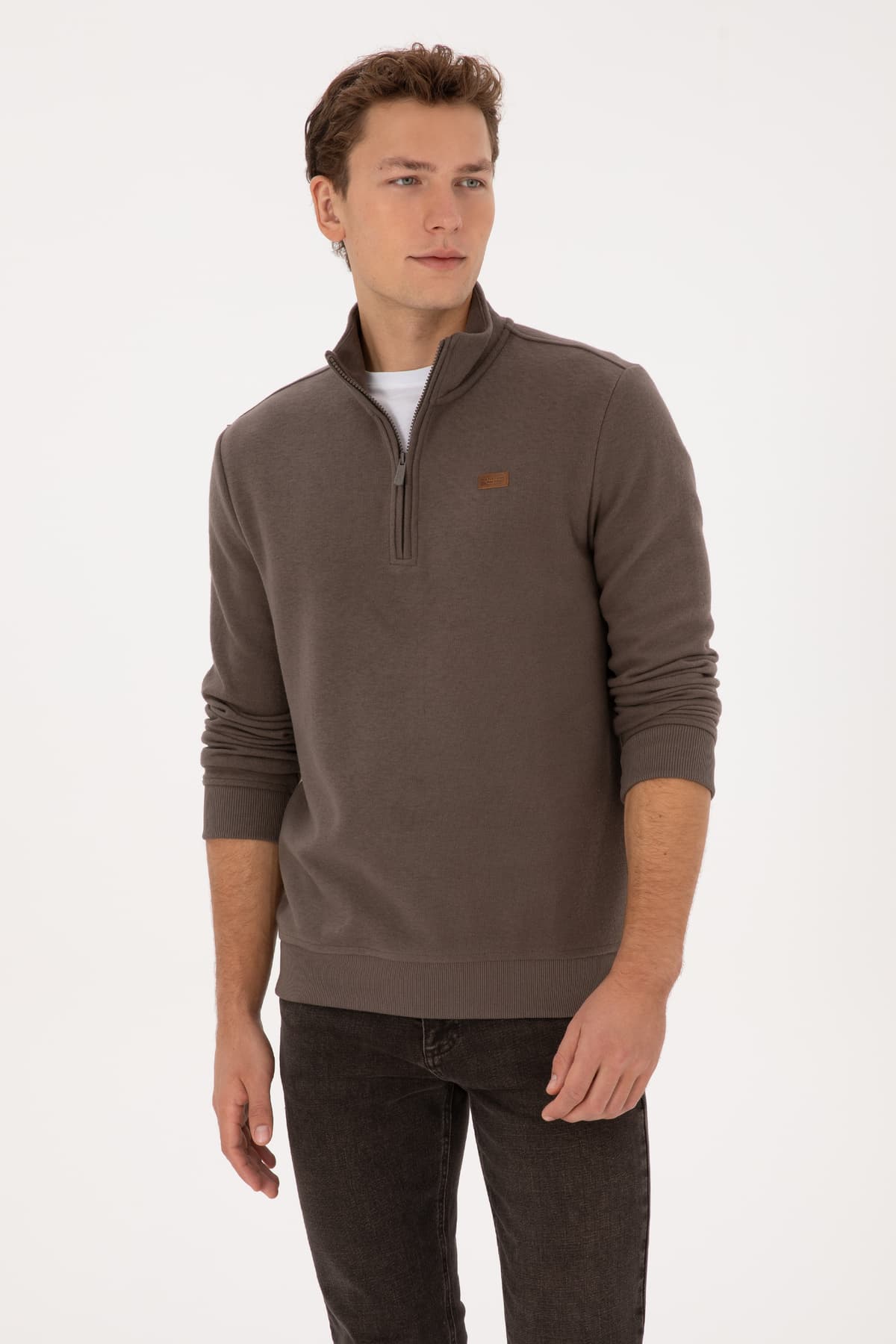 سویشرت مردانه U.S. Polo Assn. یقه پولو نیمزیپ داخل کرکدار رنگ موشی فیت معمولی مدل 50313802-VR052 سویشرت مردانه U.S. Polo Assn. یقه پولو نیمزیپ داخل کرکدار رنگ موشی فیت معمولی مدل 50313802-VR052