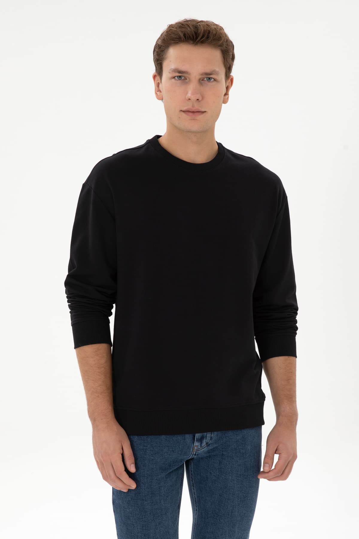 سوئیشرت مردانه U.S. Polo Assn. فیت راحت یقه گرد مشکی نازک مدل 50316378-VR046 سوئیشرت مردانه U.S. Polo Assn. فیت راحت یقه گرد مشکی نازک مدل 50316378-VR046