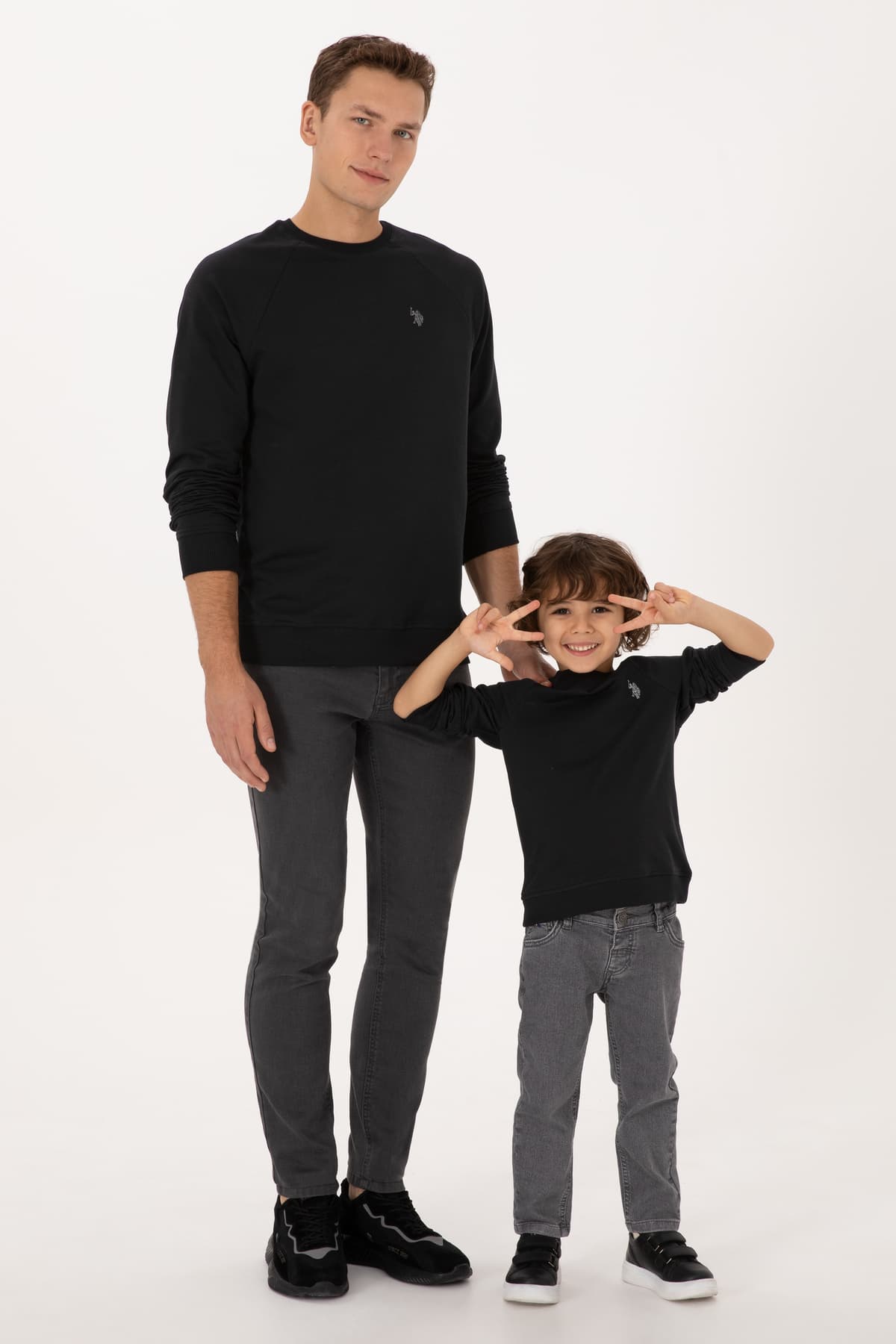 سویشرت مردانه U.S. Polo Assn. یقه گرد مشکی نازک ساده فیت معمولی مدل 50313752-VR046 سویشرت مردانه U.S. Polo Assn. یقه گرد مشکی نازک ساده فیت معمولی مدل 50313752-VR046